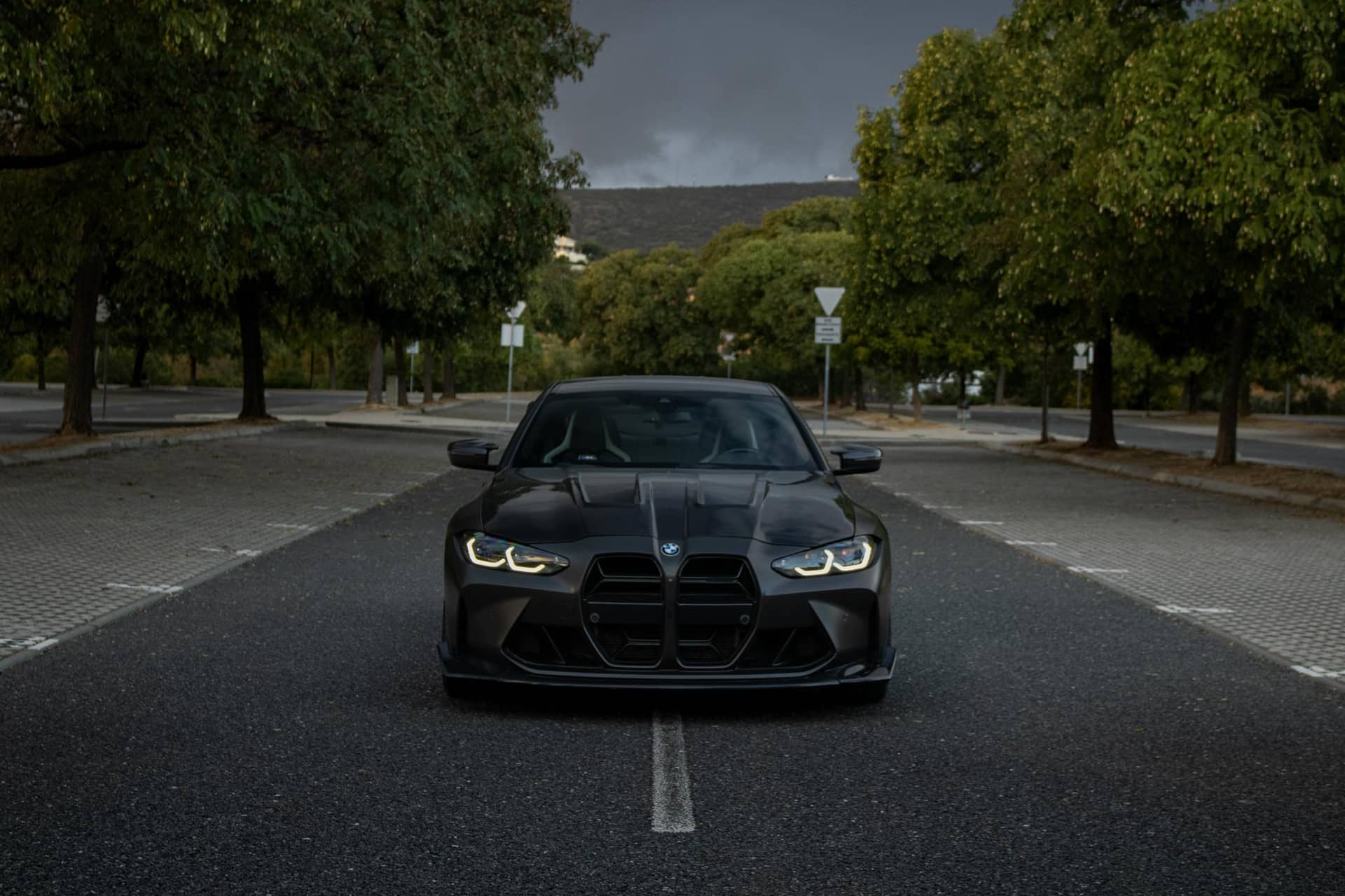 BMW M4 Competition rental Portugal - gallery image 3