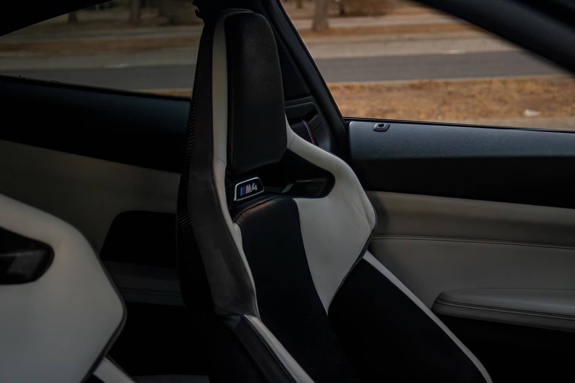 BMW M4 Competition rental Portugal - gallery image 9