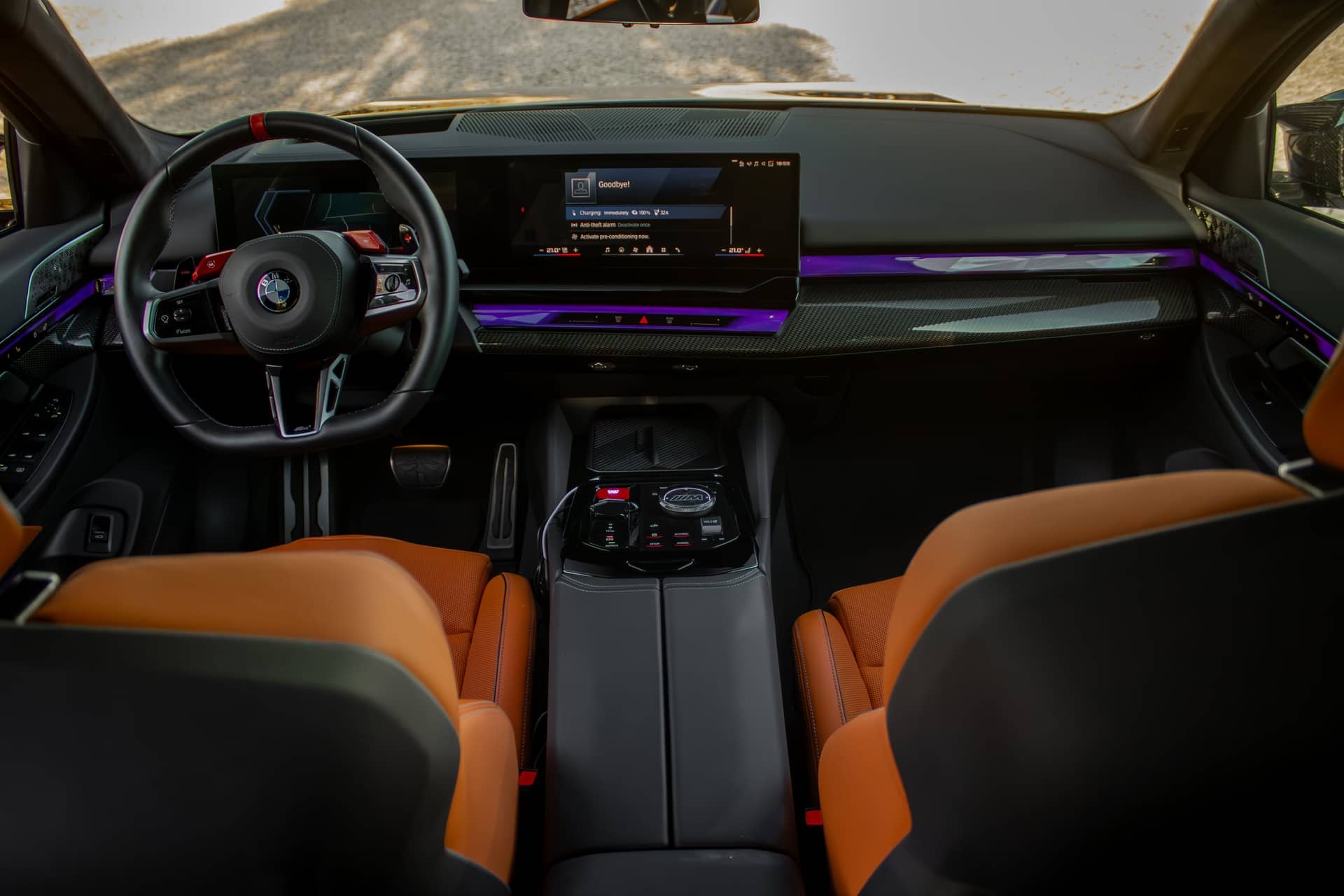 BMW M5 G90 rental Portugal - gallery image 8