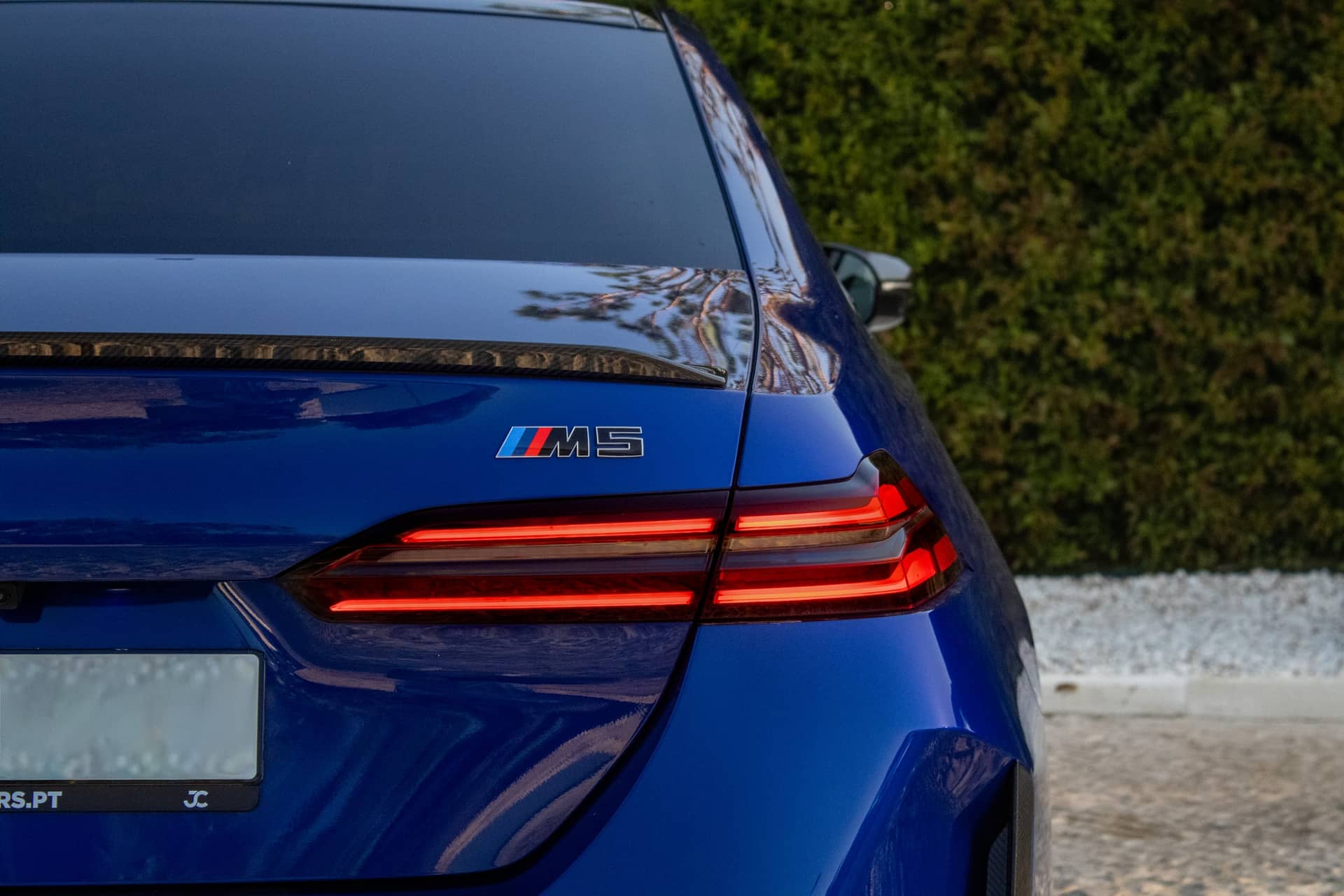 BMW M5 G90 rental Portugal - gallery image 15
