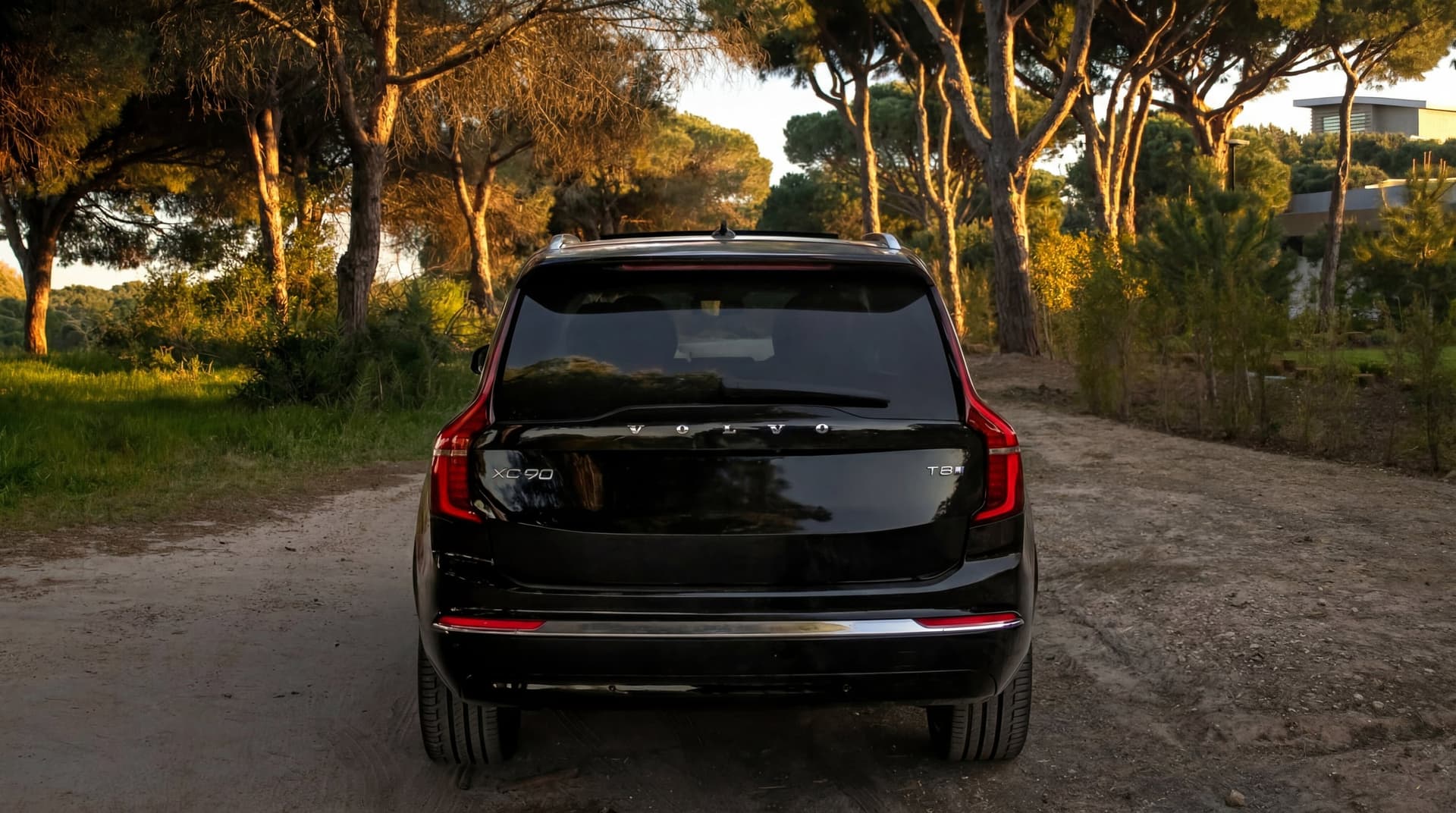 Volvo XC90 (2025) - luxury car rental Algarve Lisbon Portugal (4)