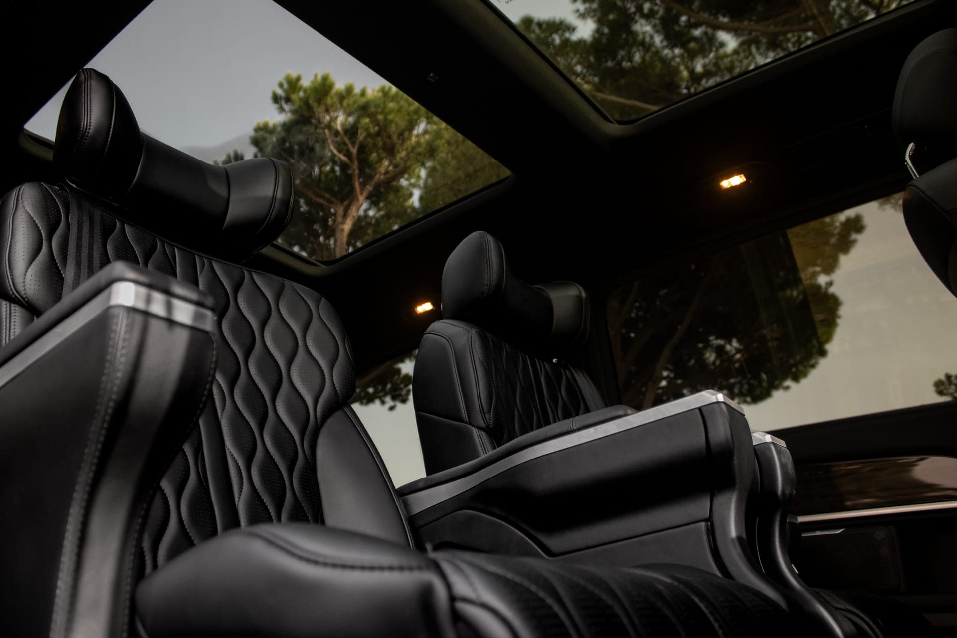 Mercedes V class VIP - luxury car rental Algarve Lisbon Portugal (10)