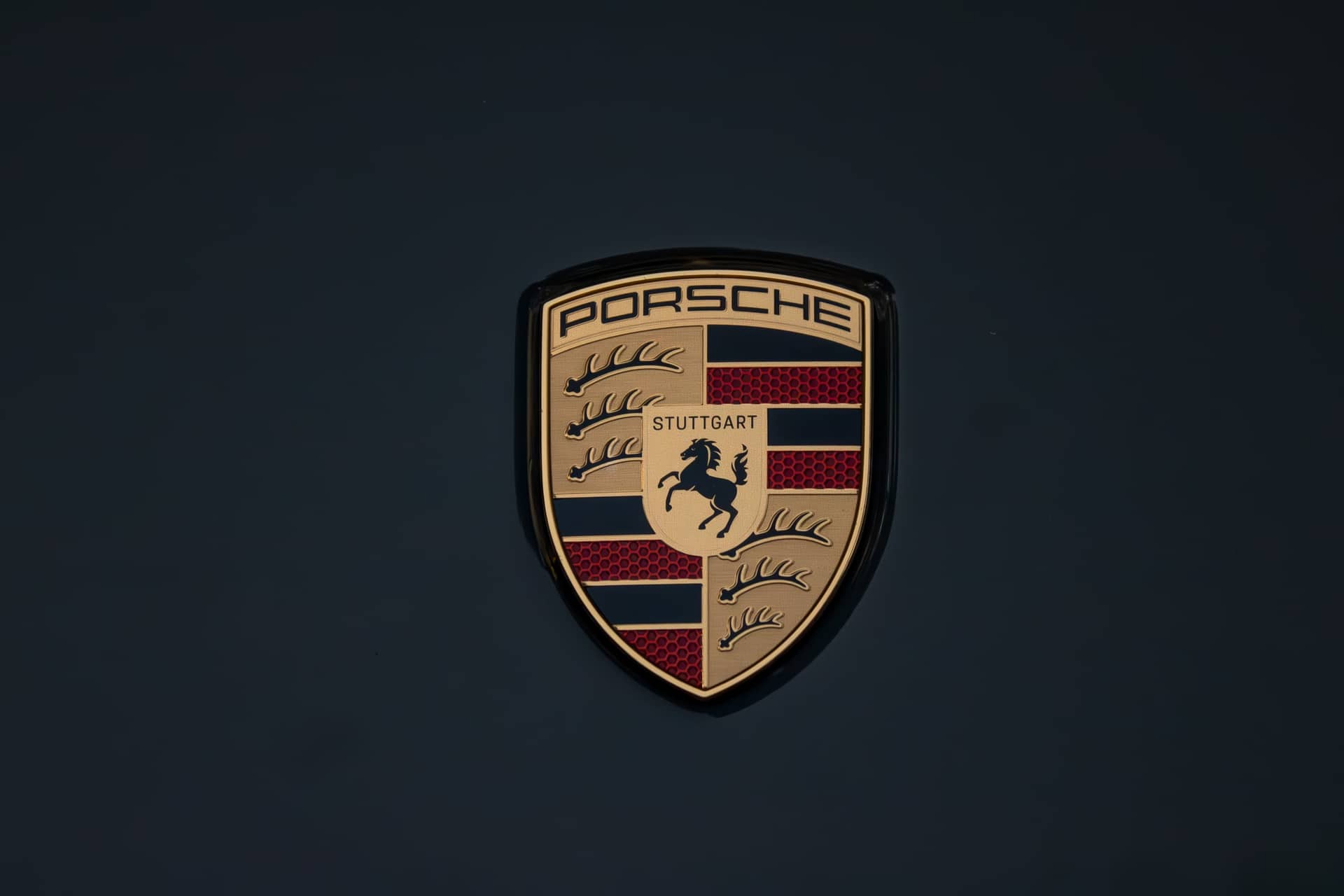 Porsche 911 Carrera 4 GTS rental Portugal - gallery image 7