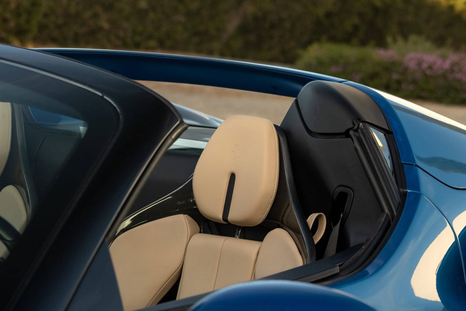 Ferrari 296 GTS rental Portugal - gallery image 7