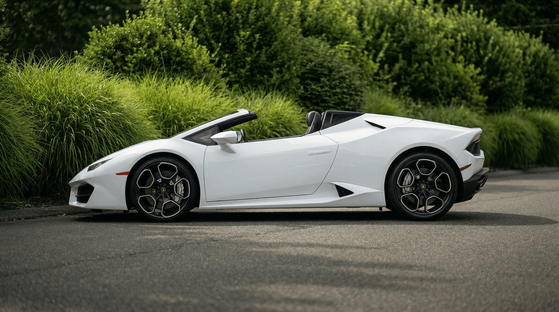 Lamborghini Huracán - luxury car rental Algarve Lisbon Portugal (4)