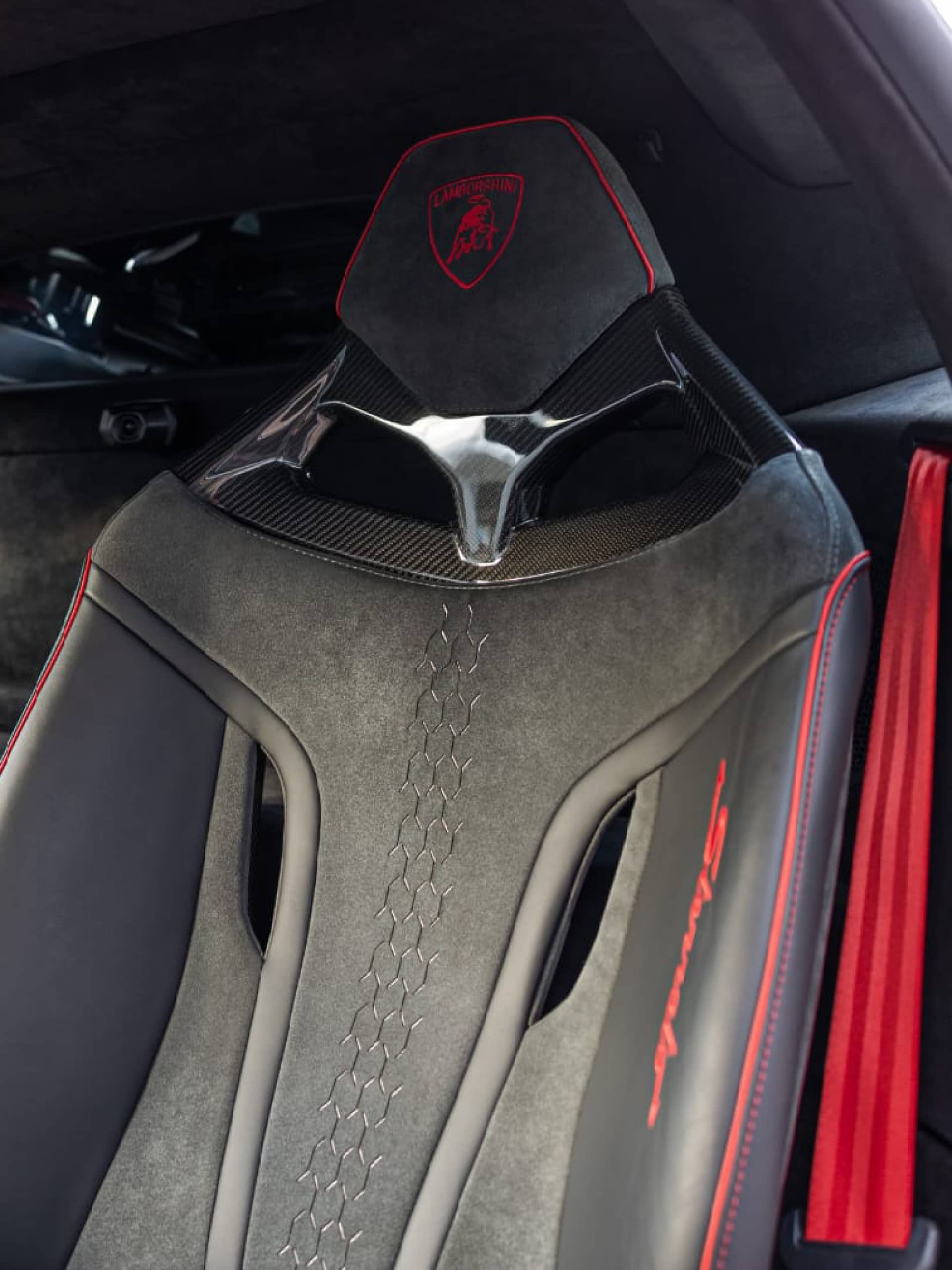 Lamborghini Sterrato rental Portugal - gallery image 4