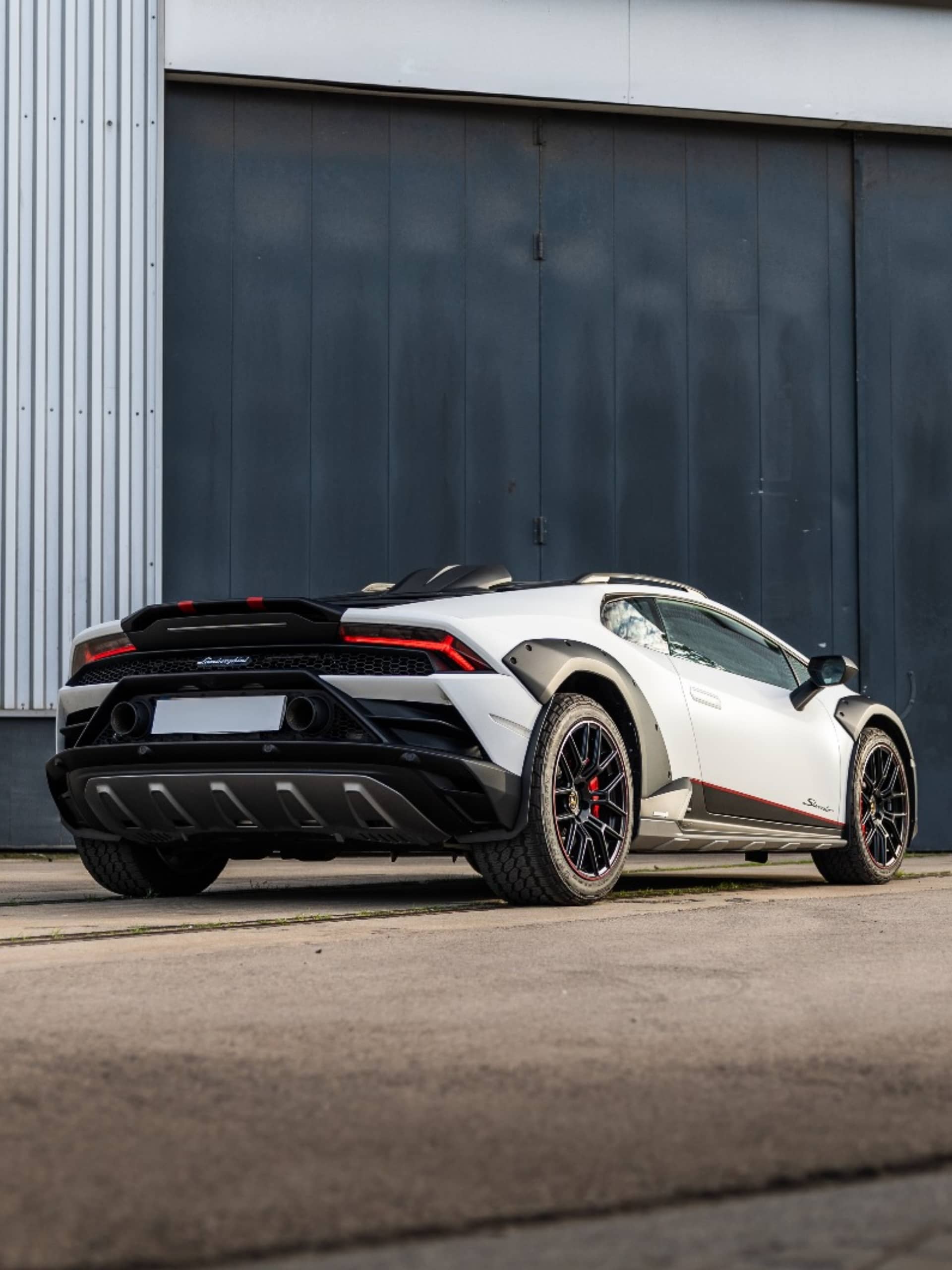 Lamborghini Sterrato rental Portugal - gallery image 5