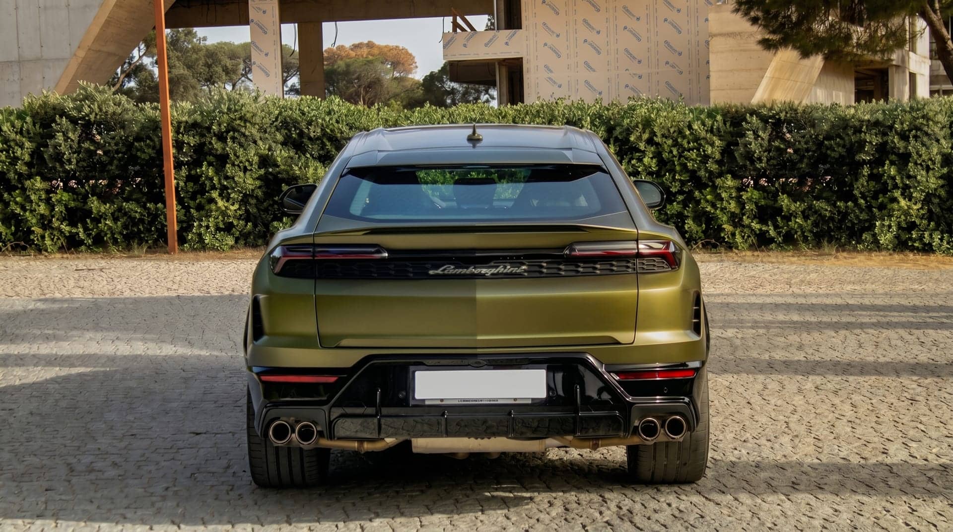 Lamborghini Urus SE rental Portugal - gallery image 6