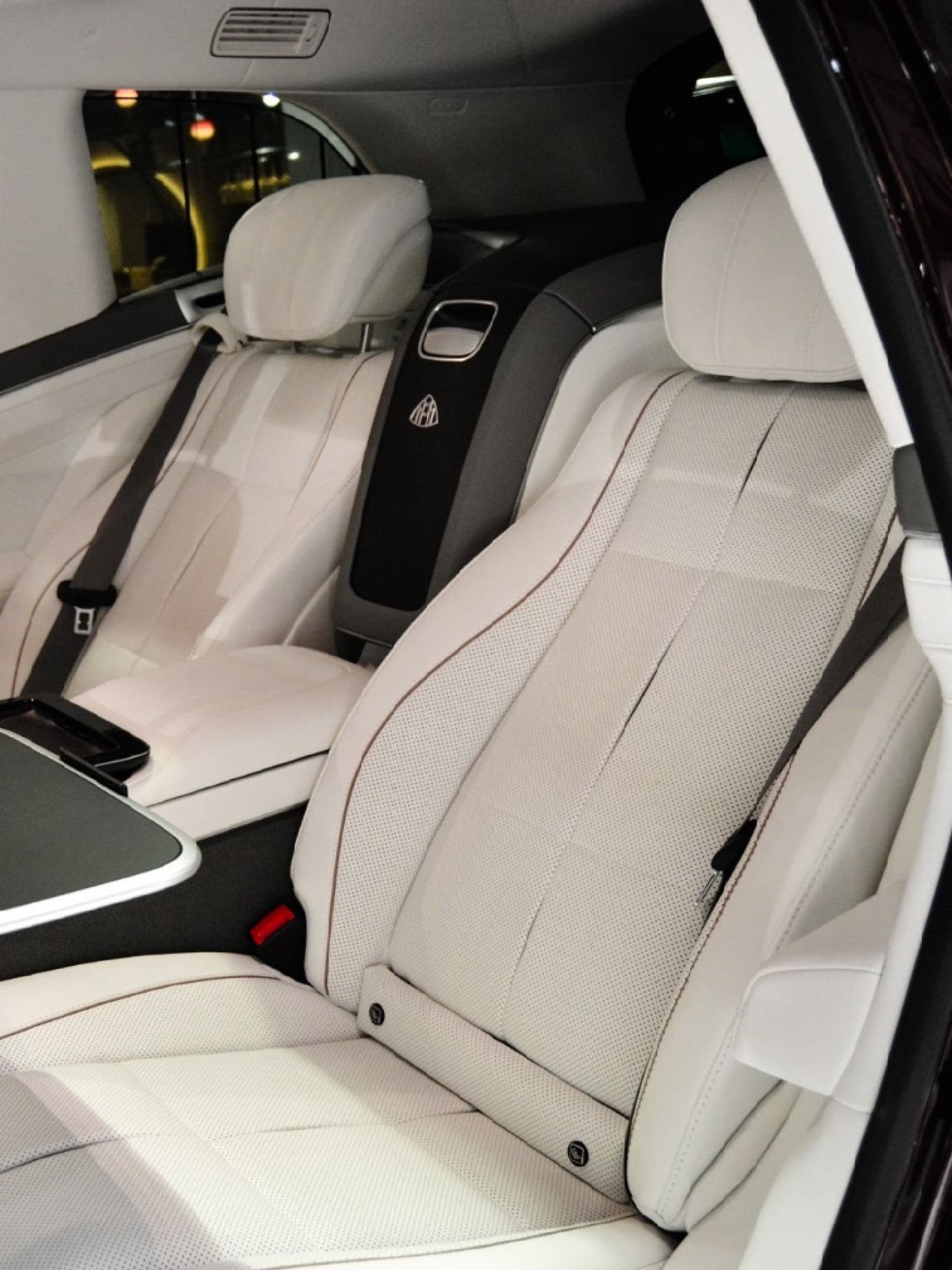 Maybach GLS - luxury car rental Algarve Lisbon Portugal (2)