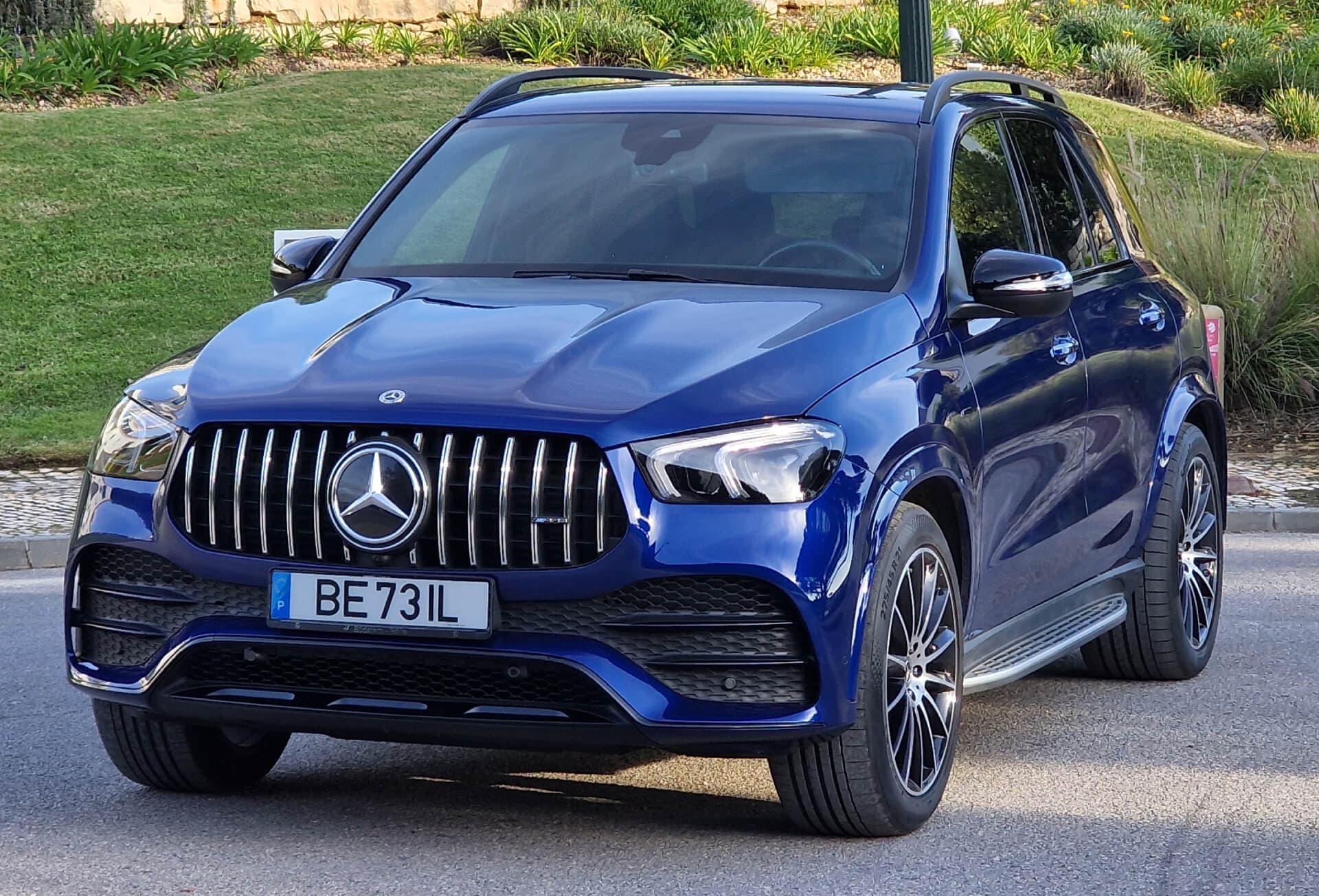 Mercedes GLE 350de - luxury car rental Algarve Lisbon Portugal (2)