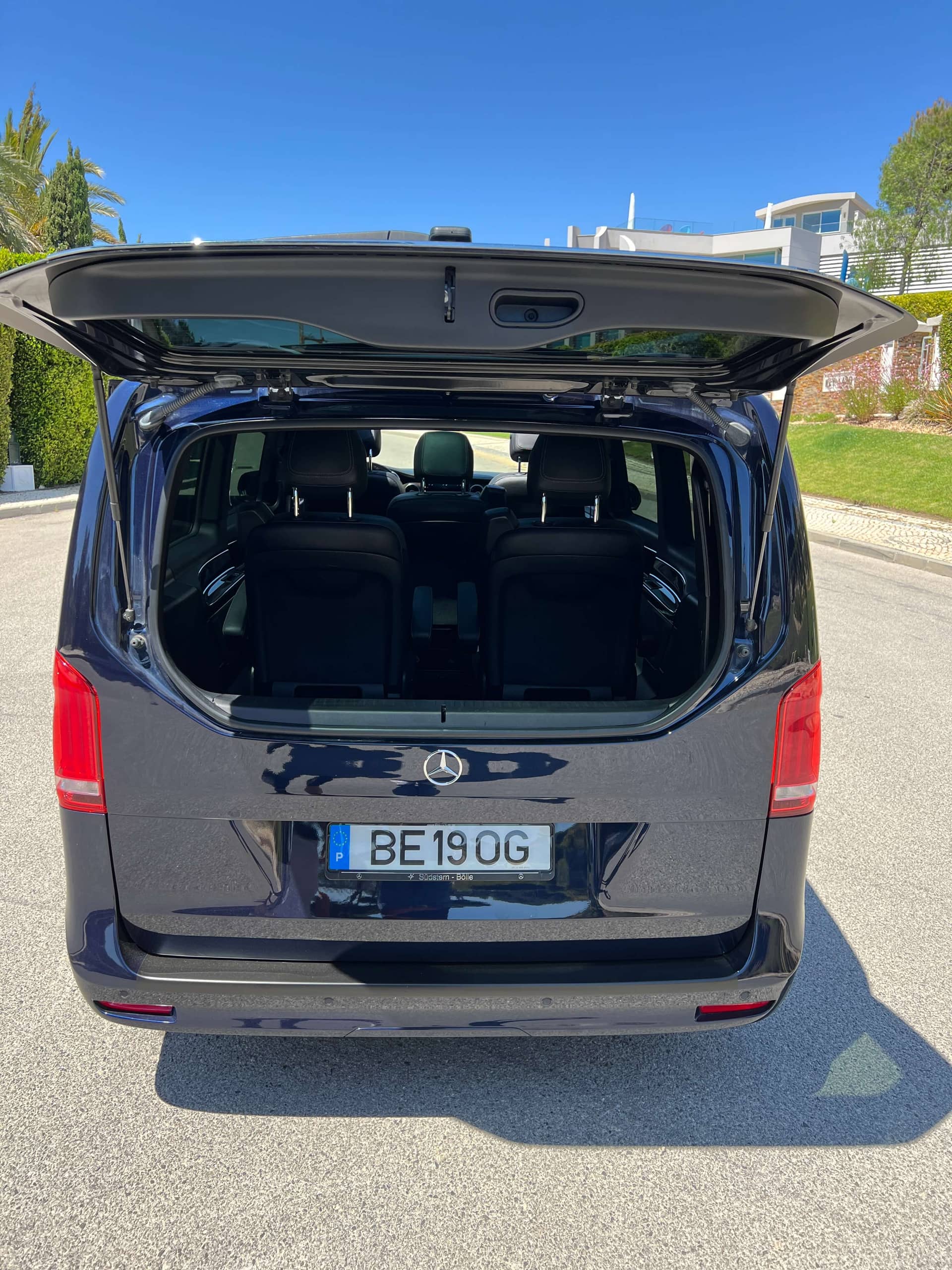 Mercedes V-Klasse rental Portugal - gallery image 5