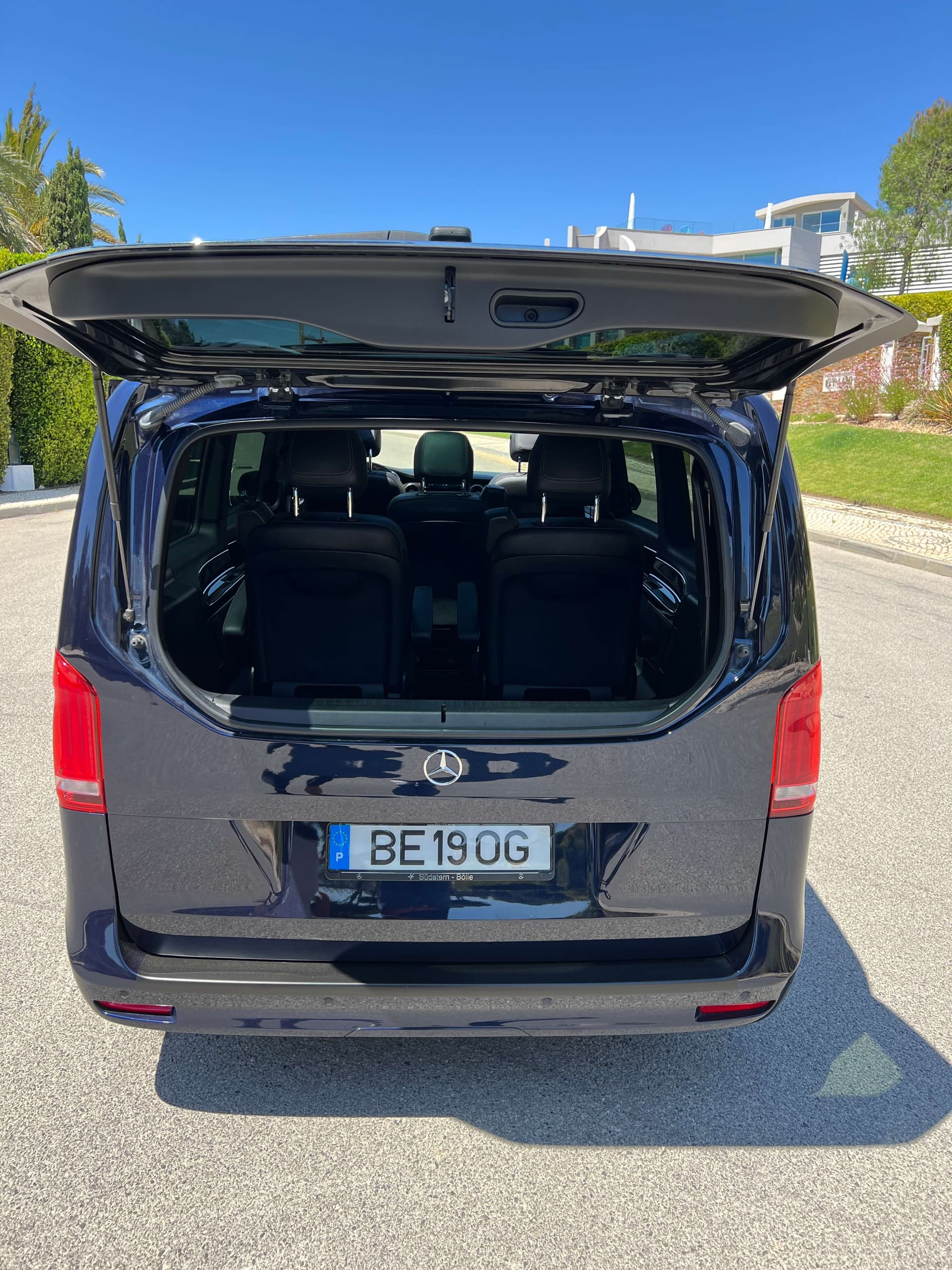Mercedes V class - luxury car rental Algarve Lisbon Portugal (5)
