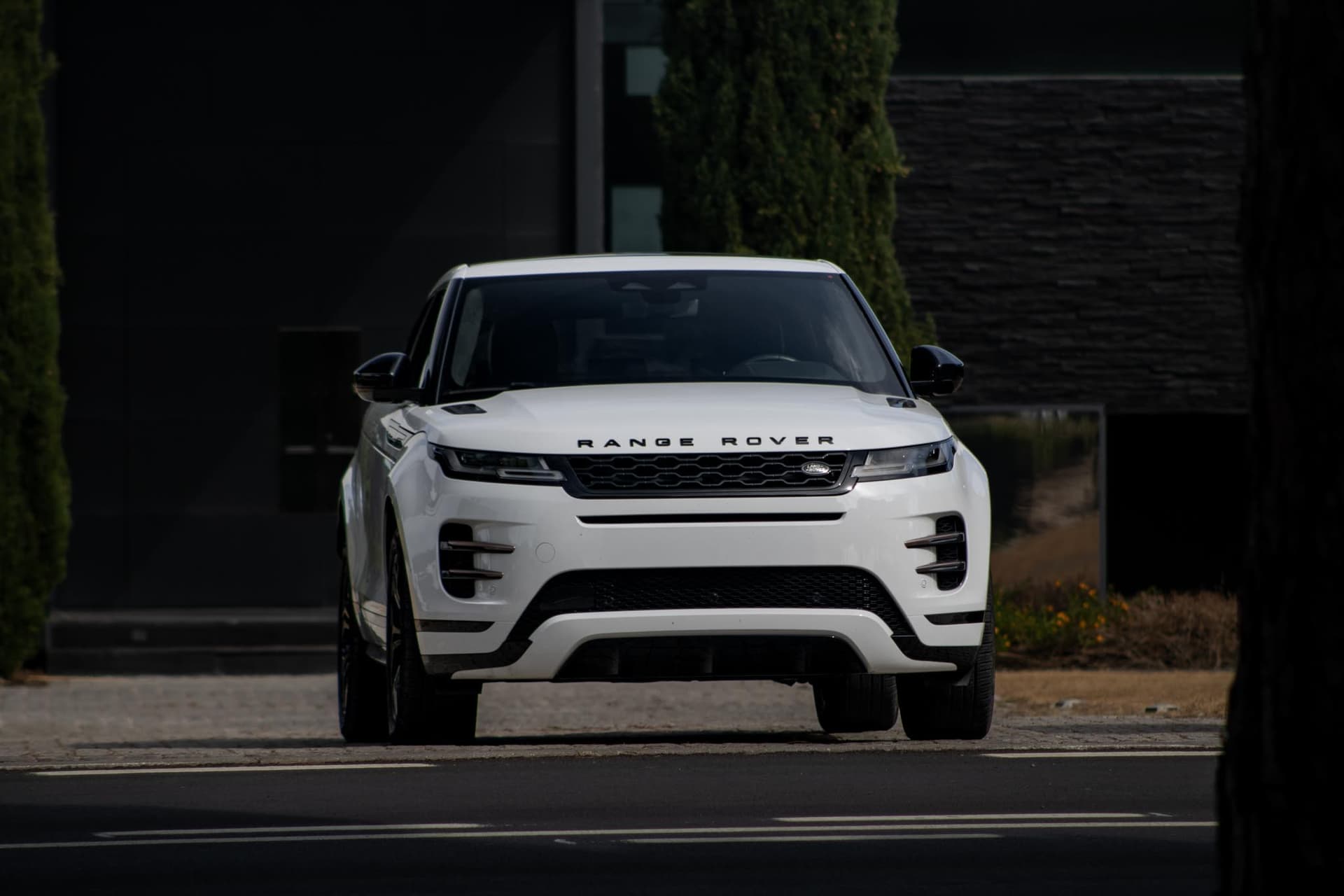 Range Rover Evoque Autobiography - luxury car rental Algarve Lisbon Portugal (6)