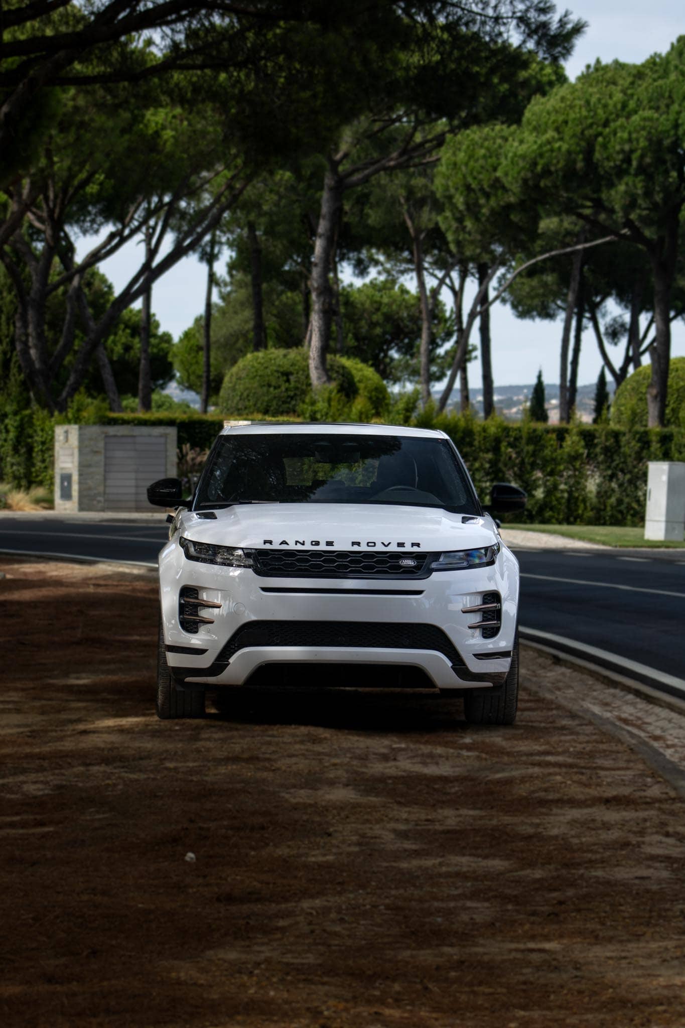 Range Rover Evoque Autobiography rental Portugal - gallery image 8