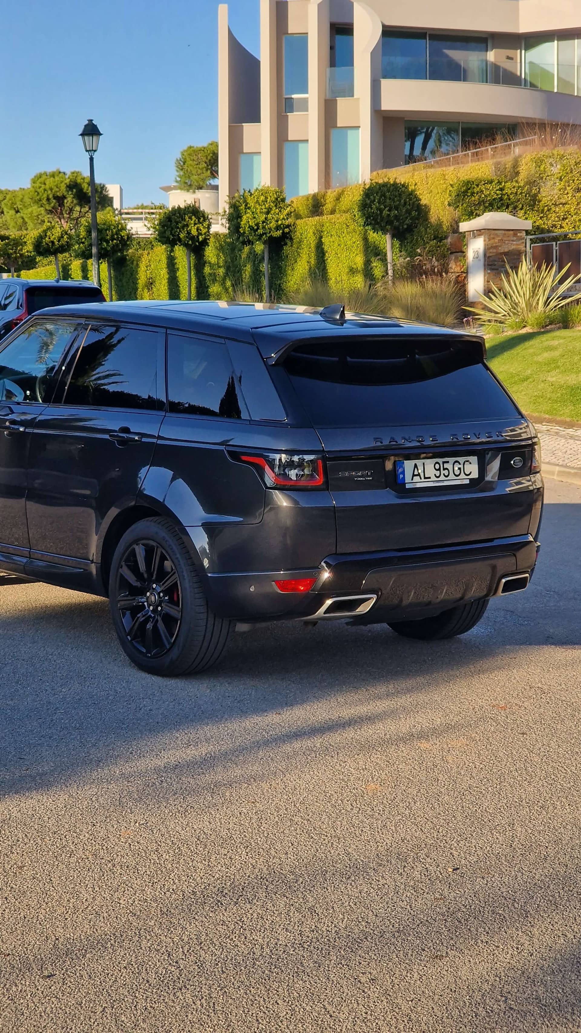 Range Rover Sport rental Portugal - gallery image 3