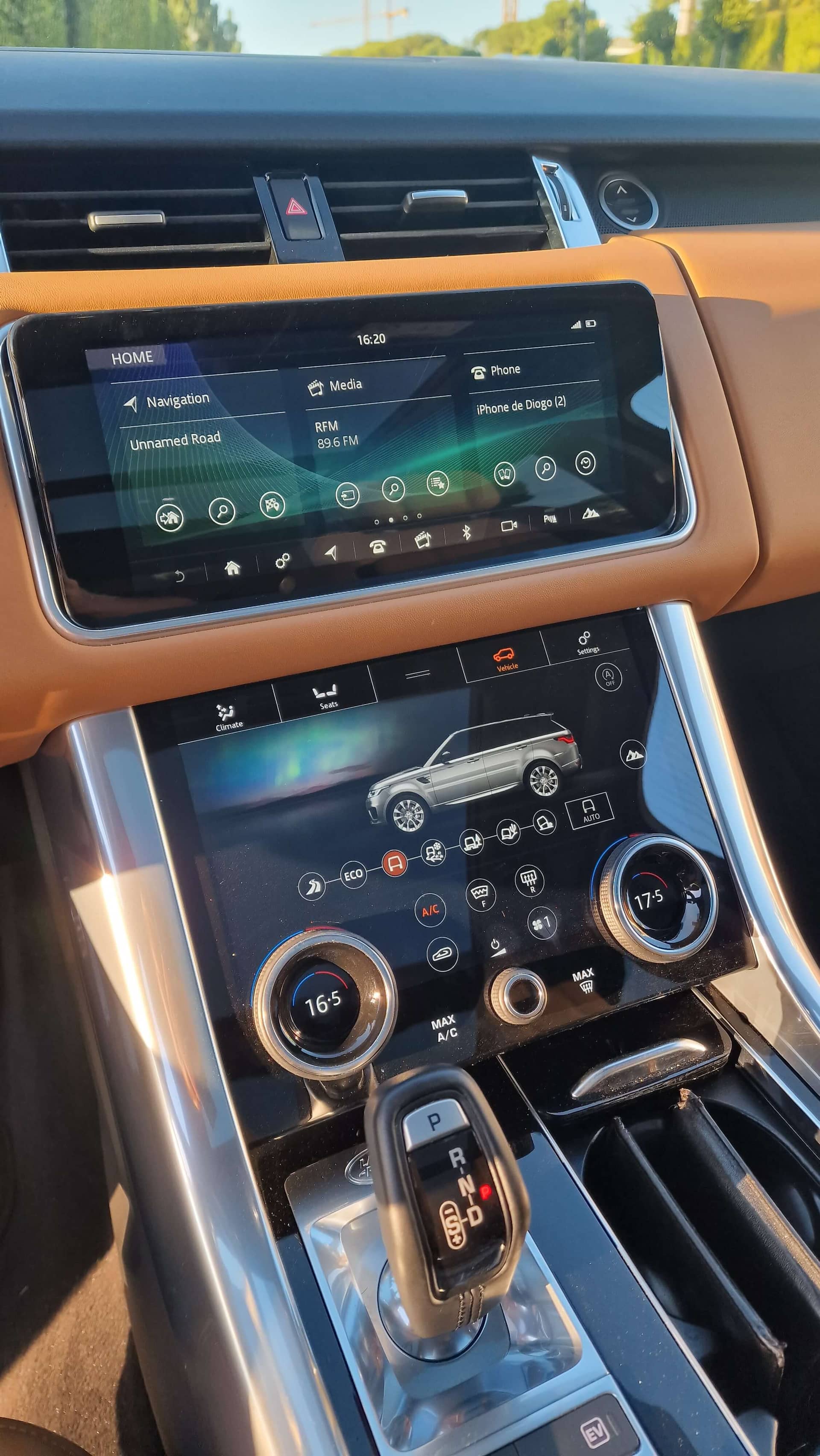 Range Rover Sport rental Portugal - gallery image 4