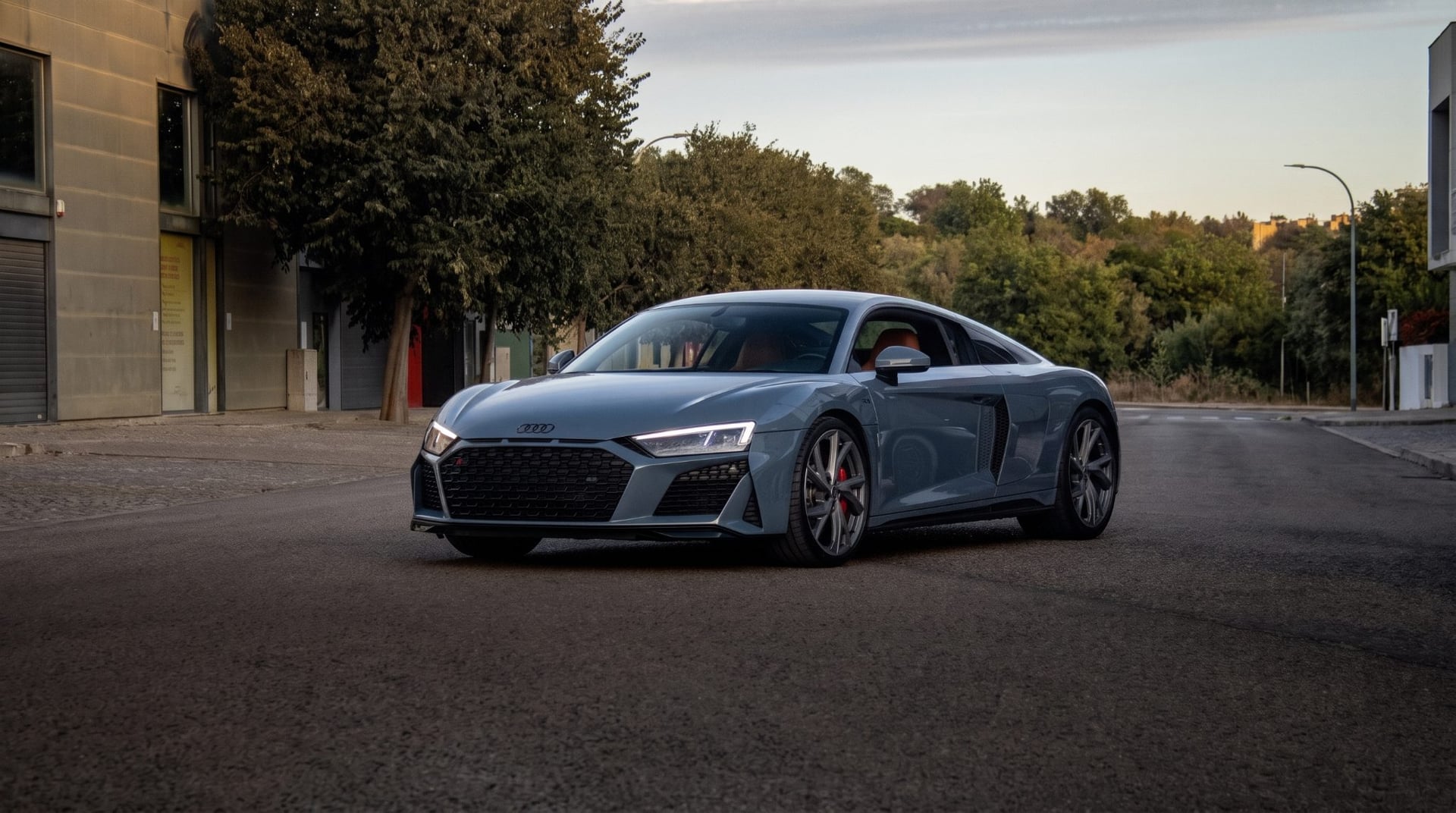 Audi R8 for rent in Portugal - luxury car rental Algarve Lisbon