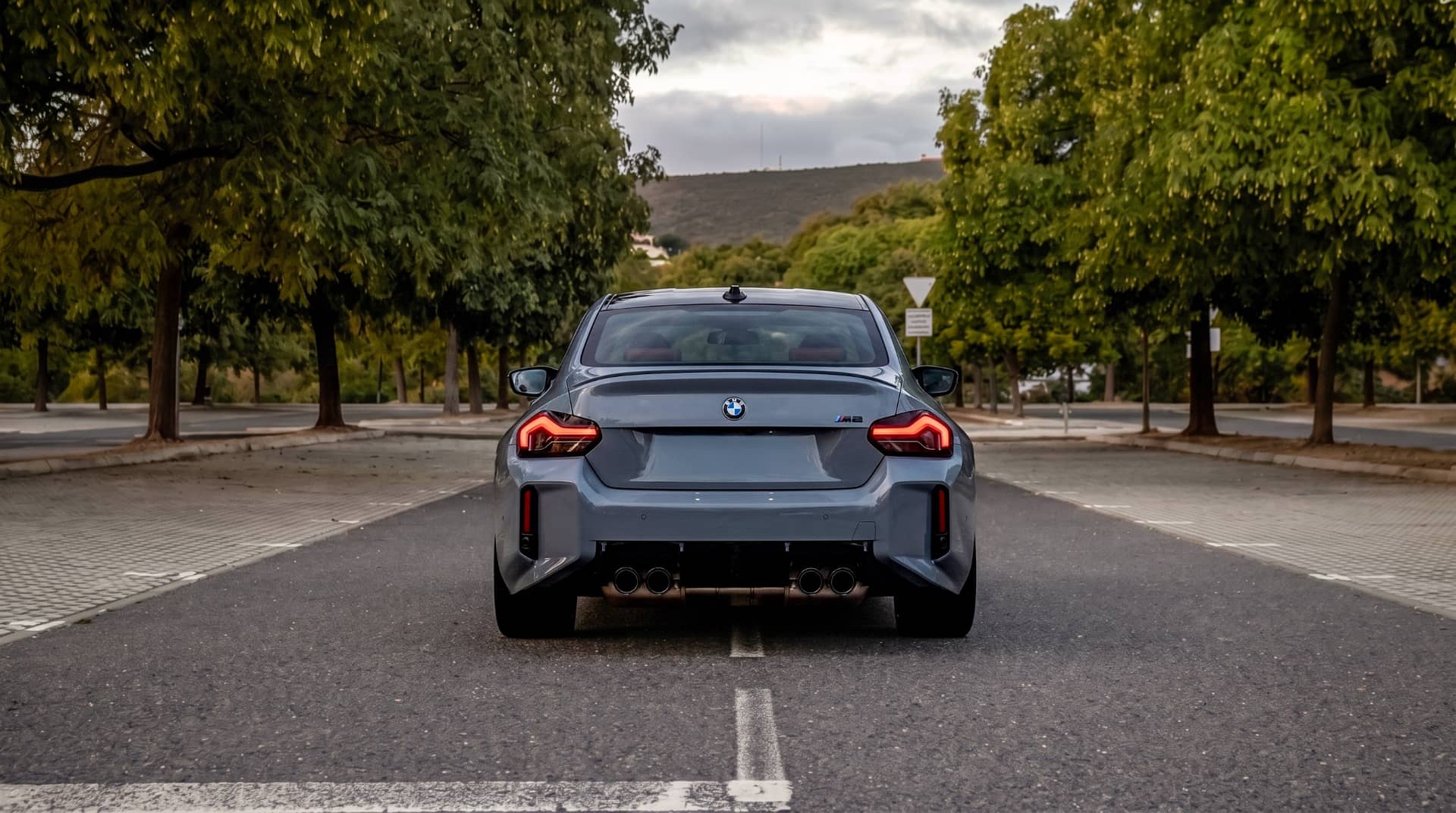 BMW M2 rental Portugal - gallery image 2