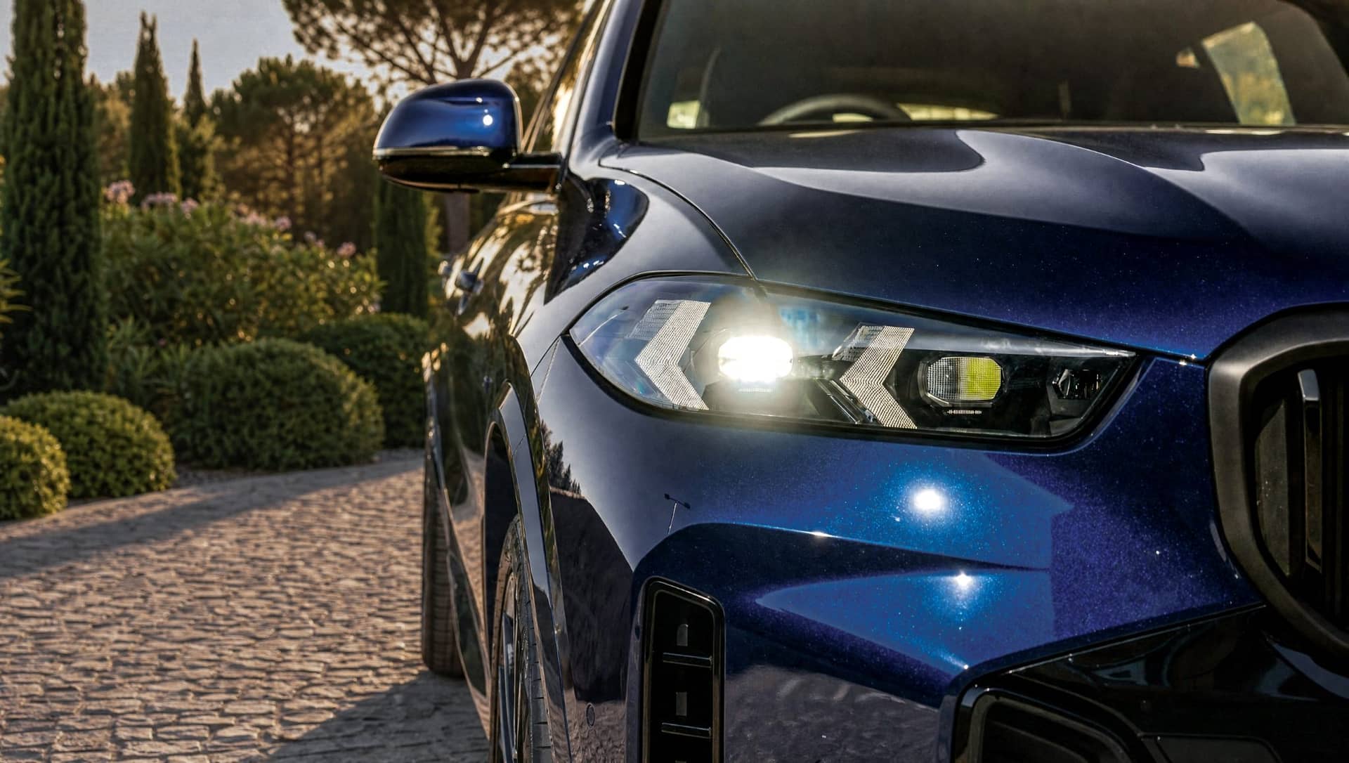 BMW X5 50e rental Portugal - gallery image 8