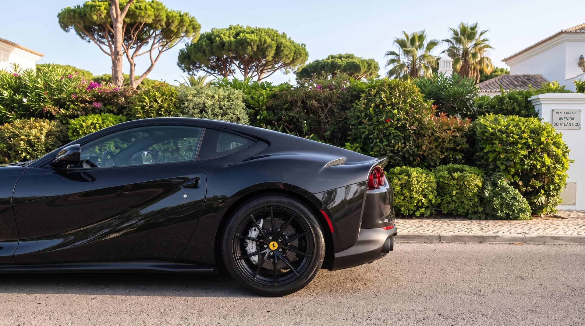 Ferrari 812 rental Portugal - gallery image 13