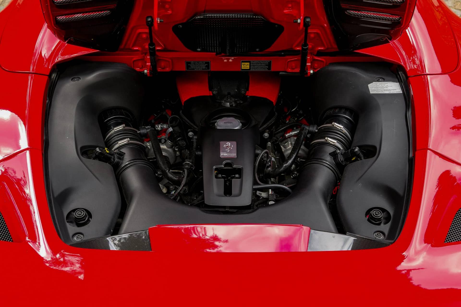 Ferrari F8 Spider rental Portugal - gallery image 10