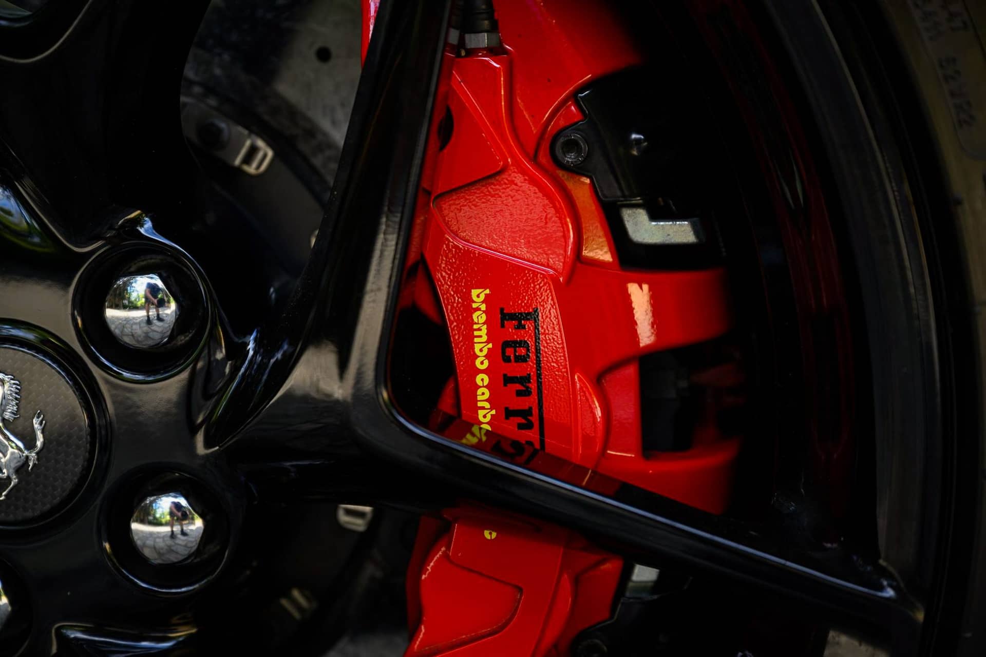 Ferrari F8 Spider rental Portugal - gallery image 14