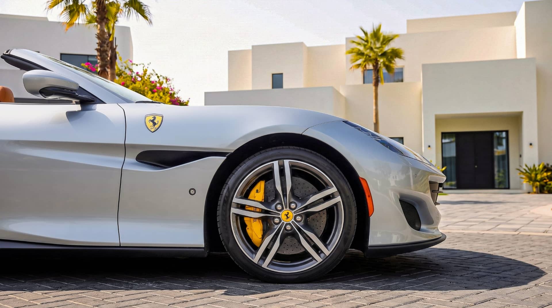 Ferrari Portofino rental Portugal - gallery image 7