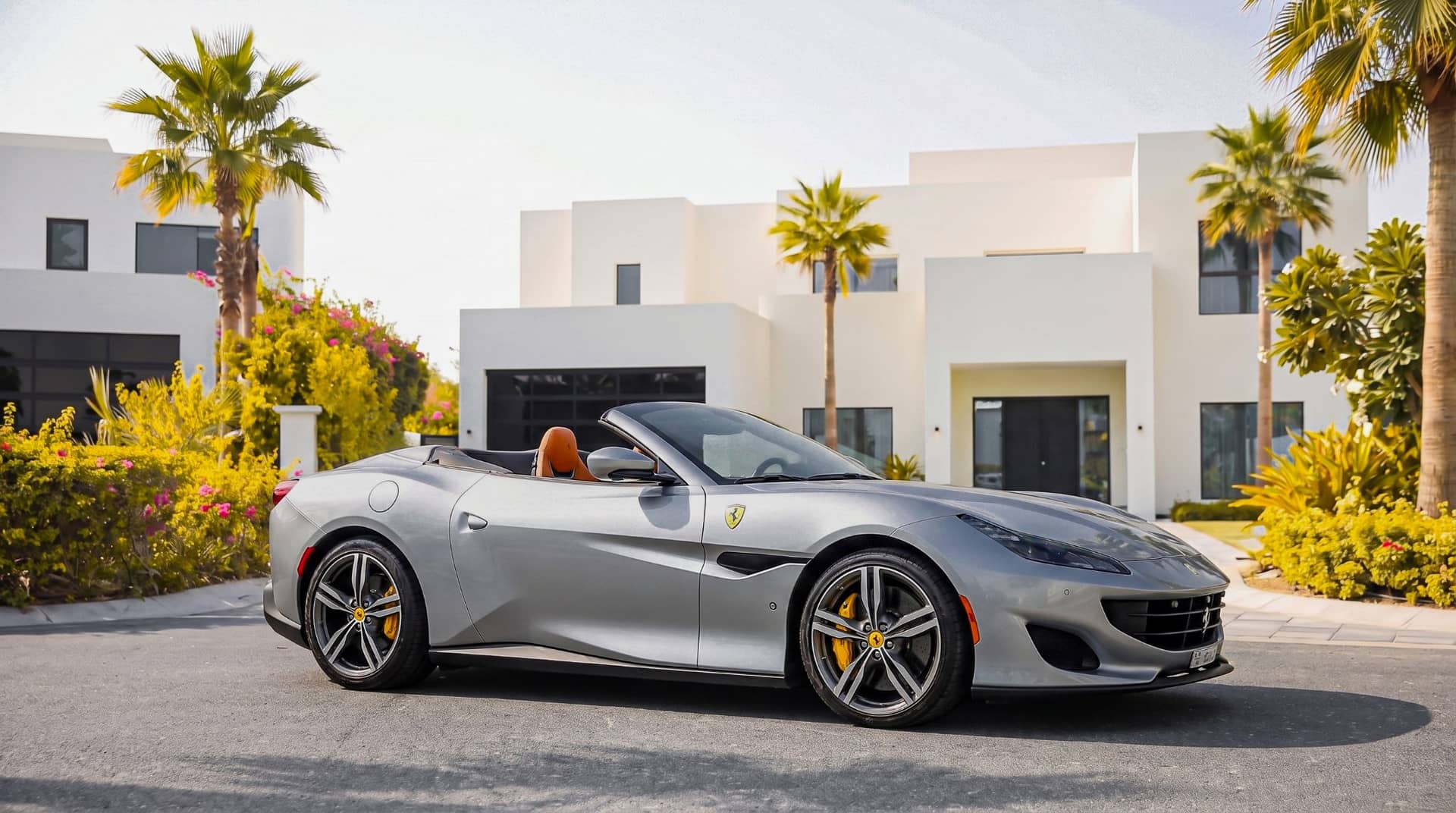 Ferrari Portofino rental Portugal - gallery image 11