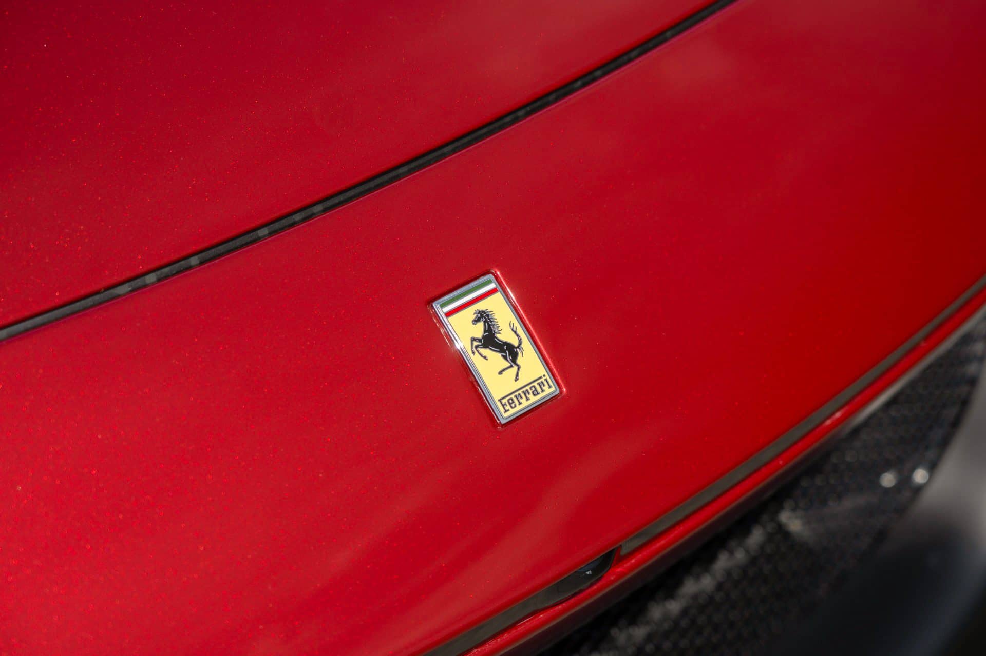 Ferrari Purosangue rental Portugal - gallery image 15