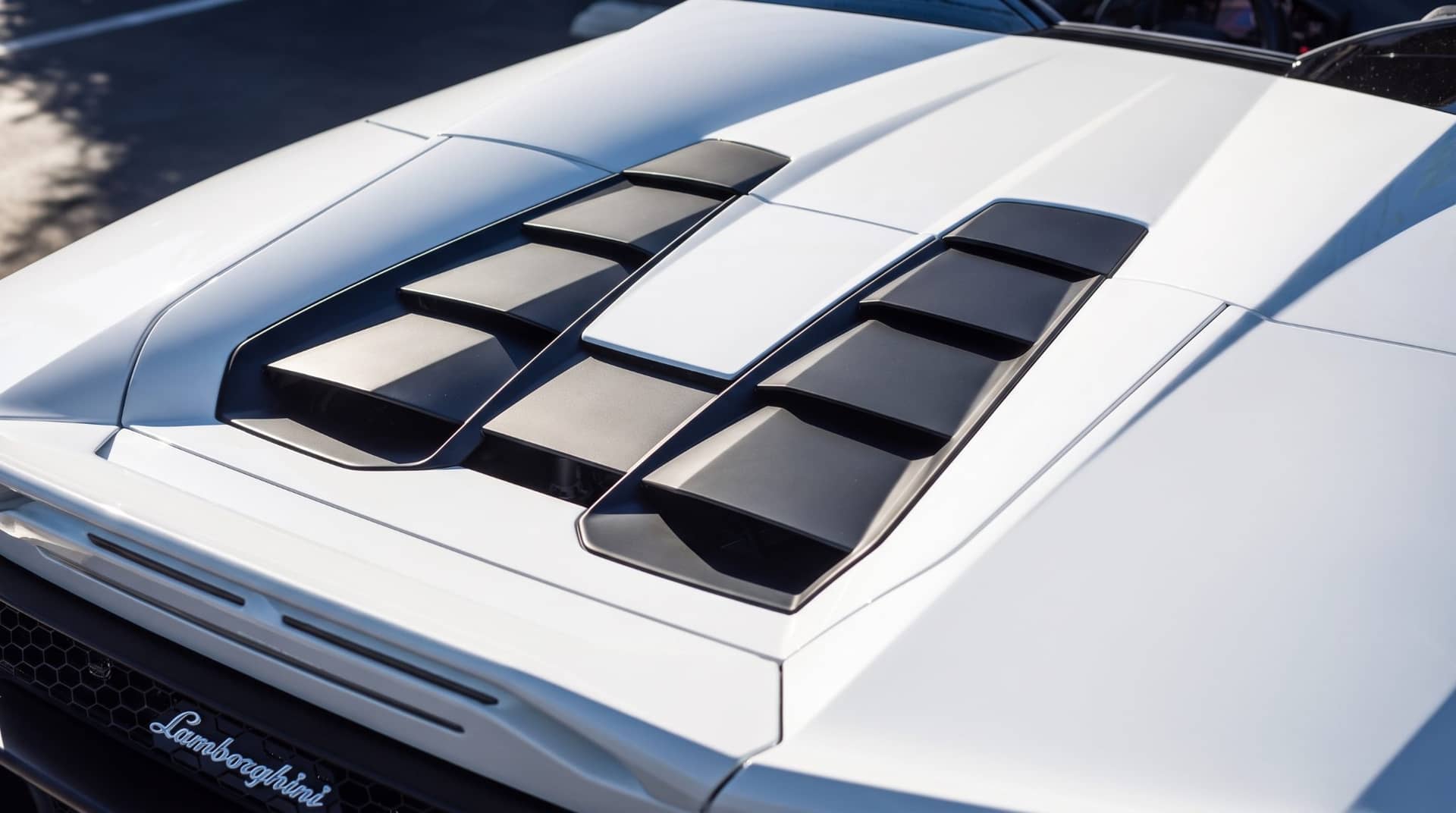Lamborghini Huracán rental Portugal - gallery image 14