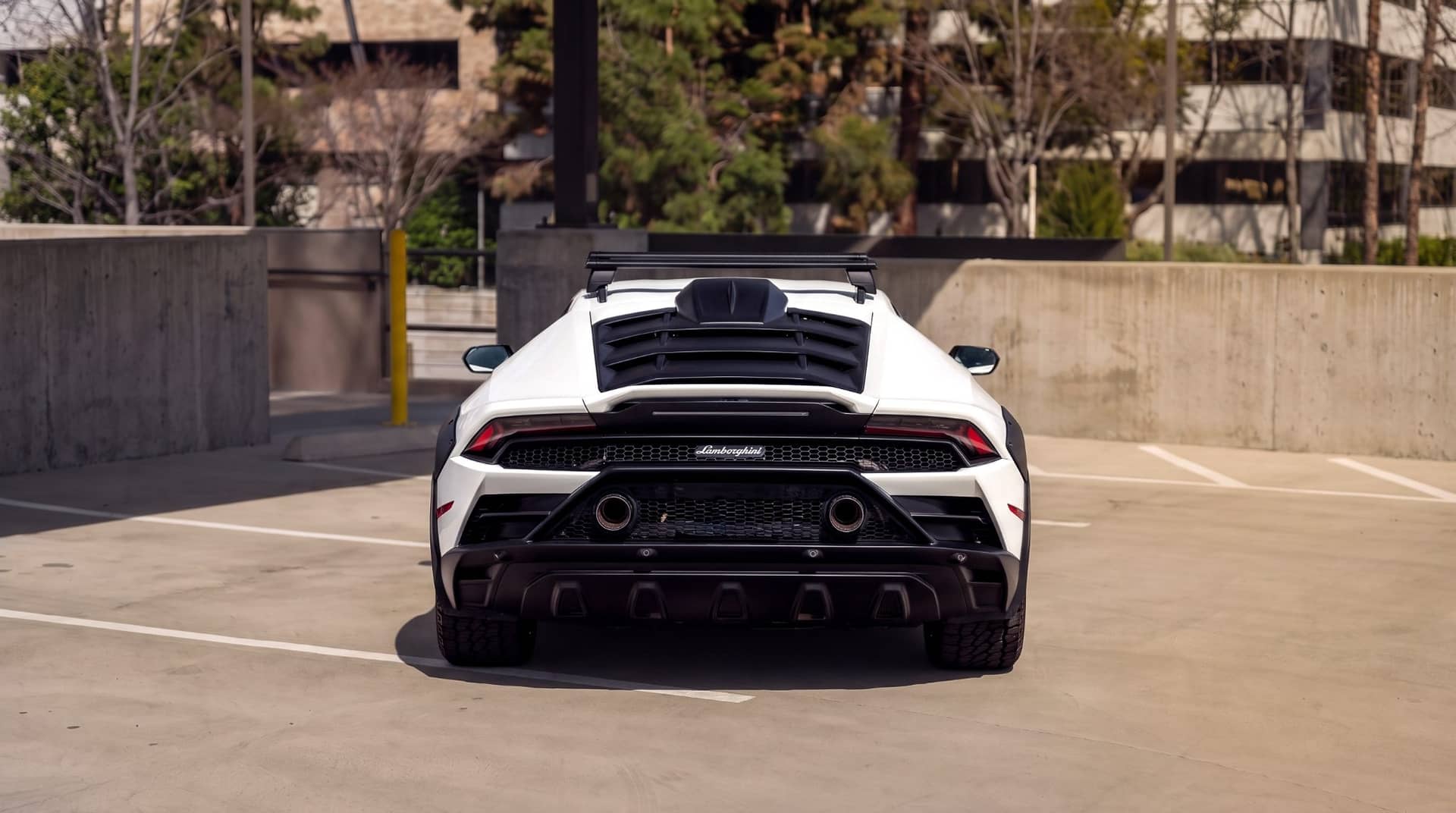 Lamborghini Sterrato rental Portugal - gallery image 5
