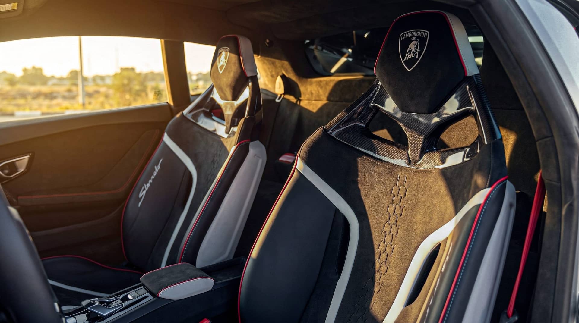 Lamborghini Sterrato rental Portugal - gallery image 8