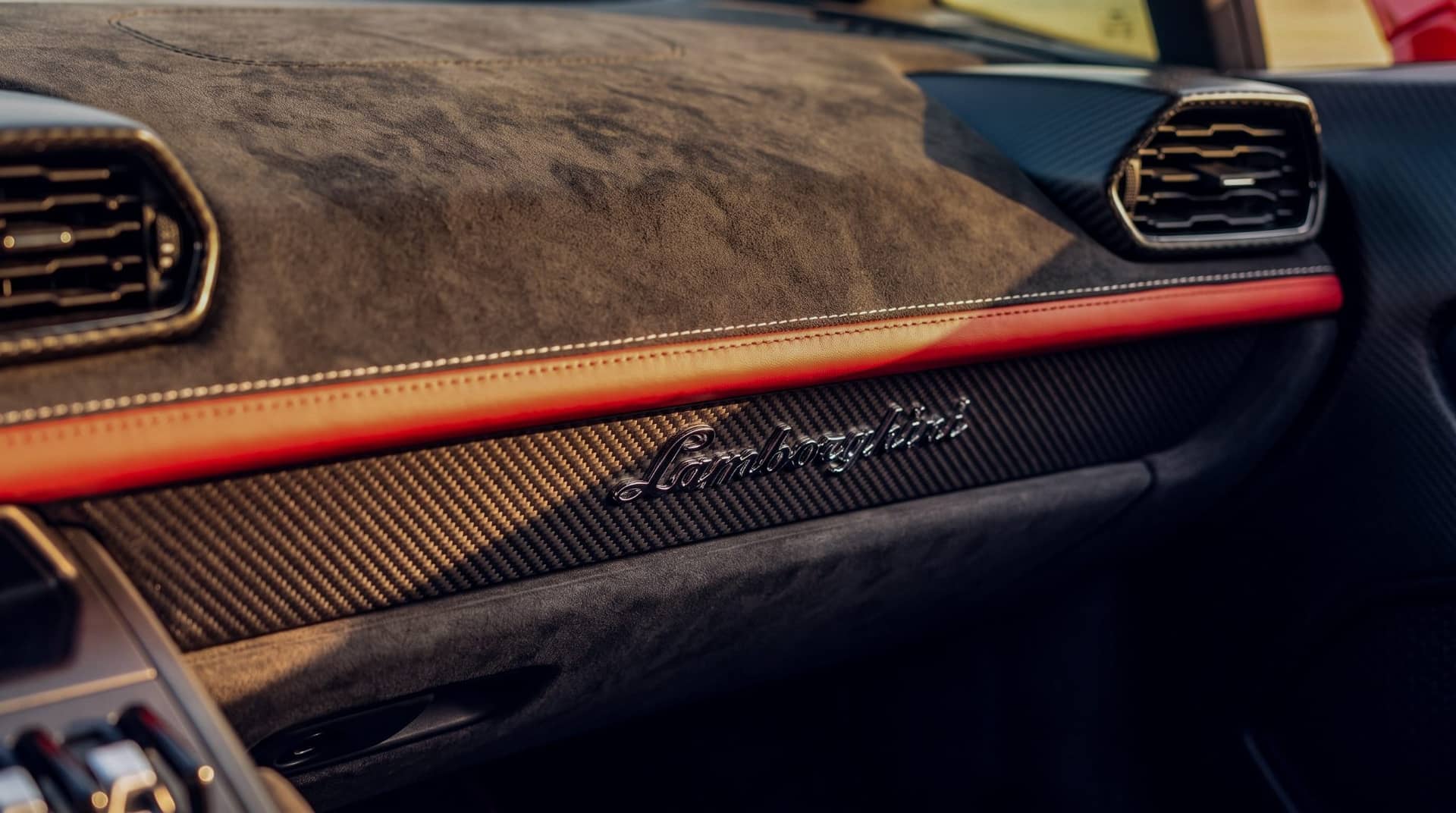 Lamborghini Sterrato rental Portugal - gallery image 10