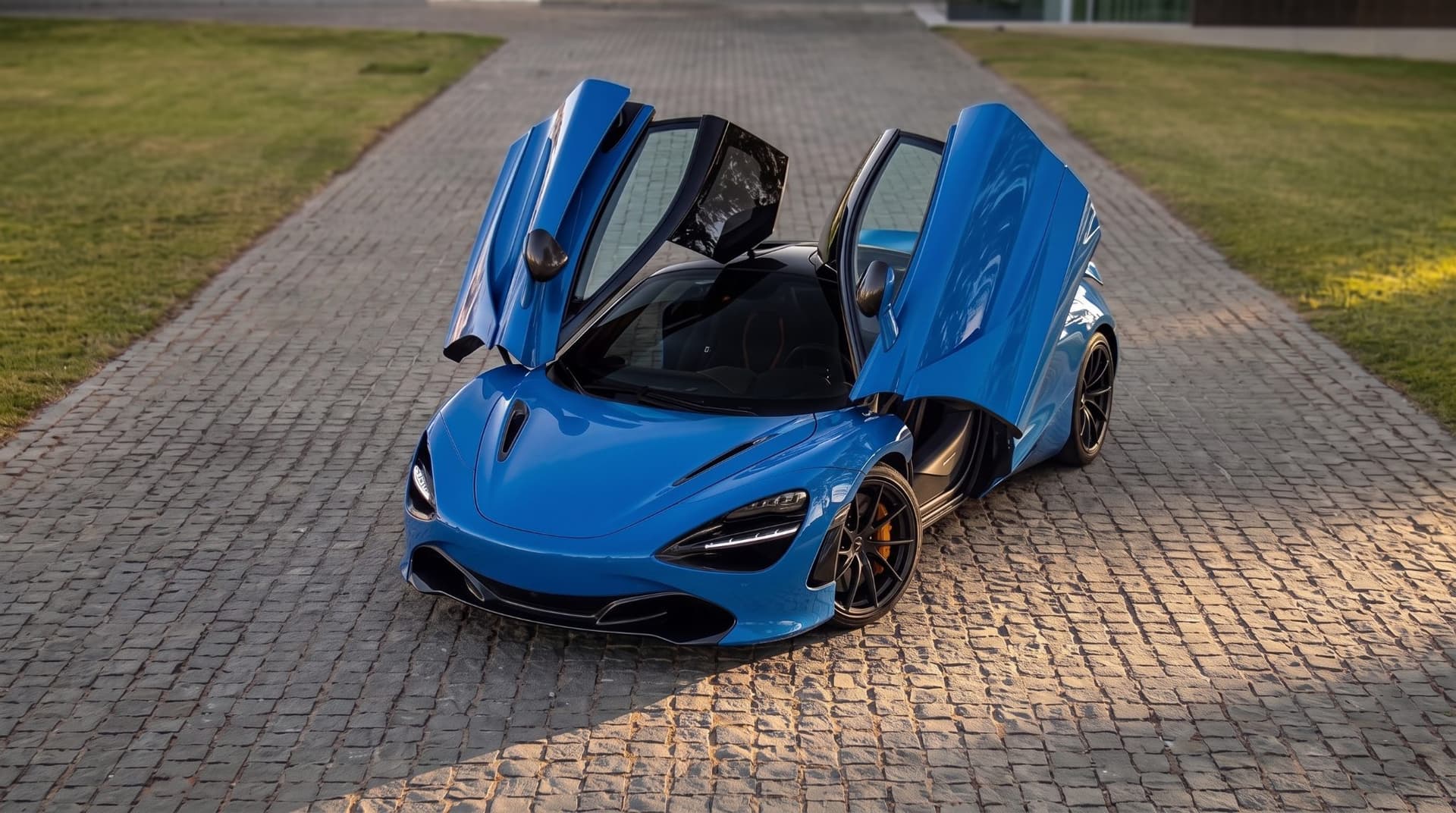 McLaren 720S - luxury car rental Algarve Lisbon Portugal