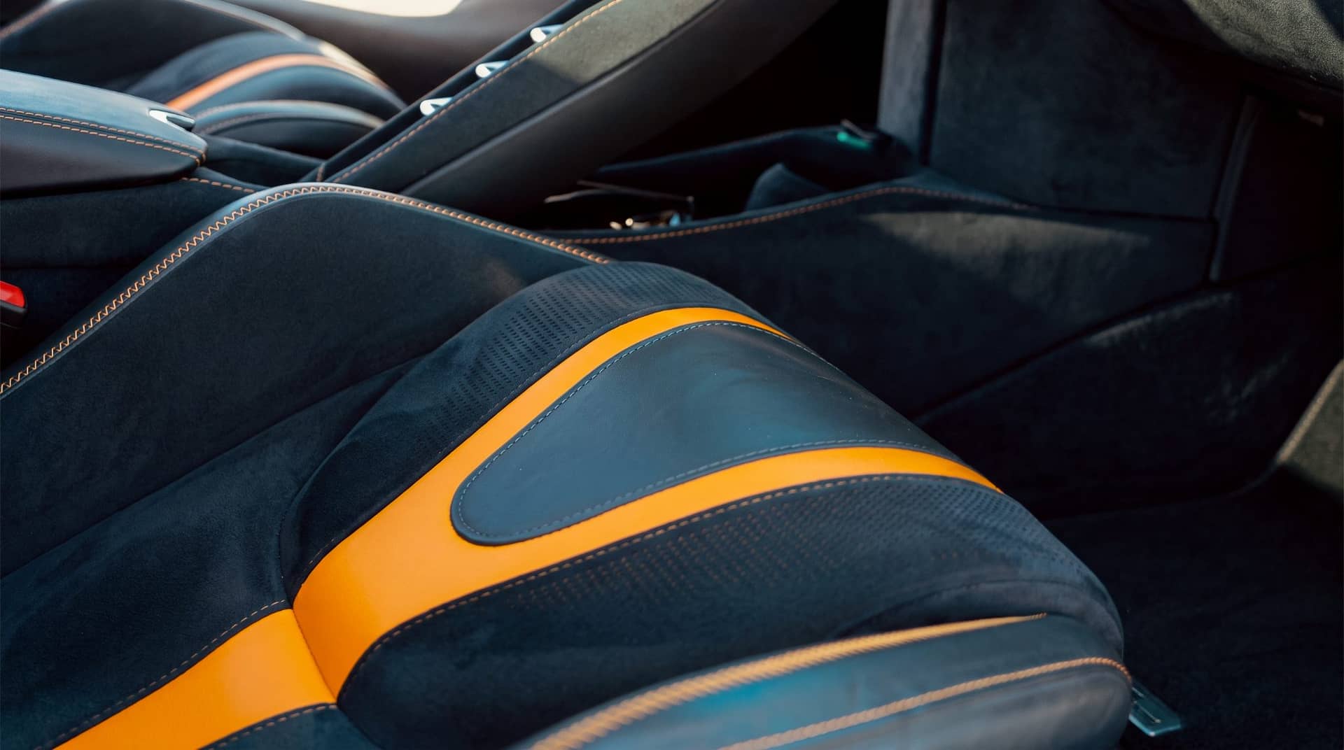 McLaren 720S rental Portugal - gallery image 14