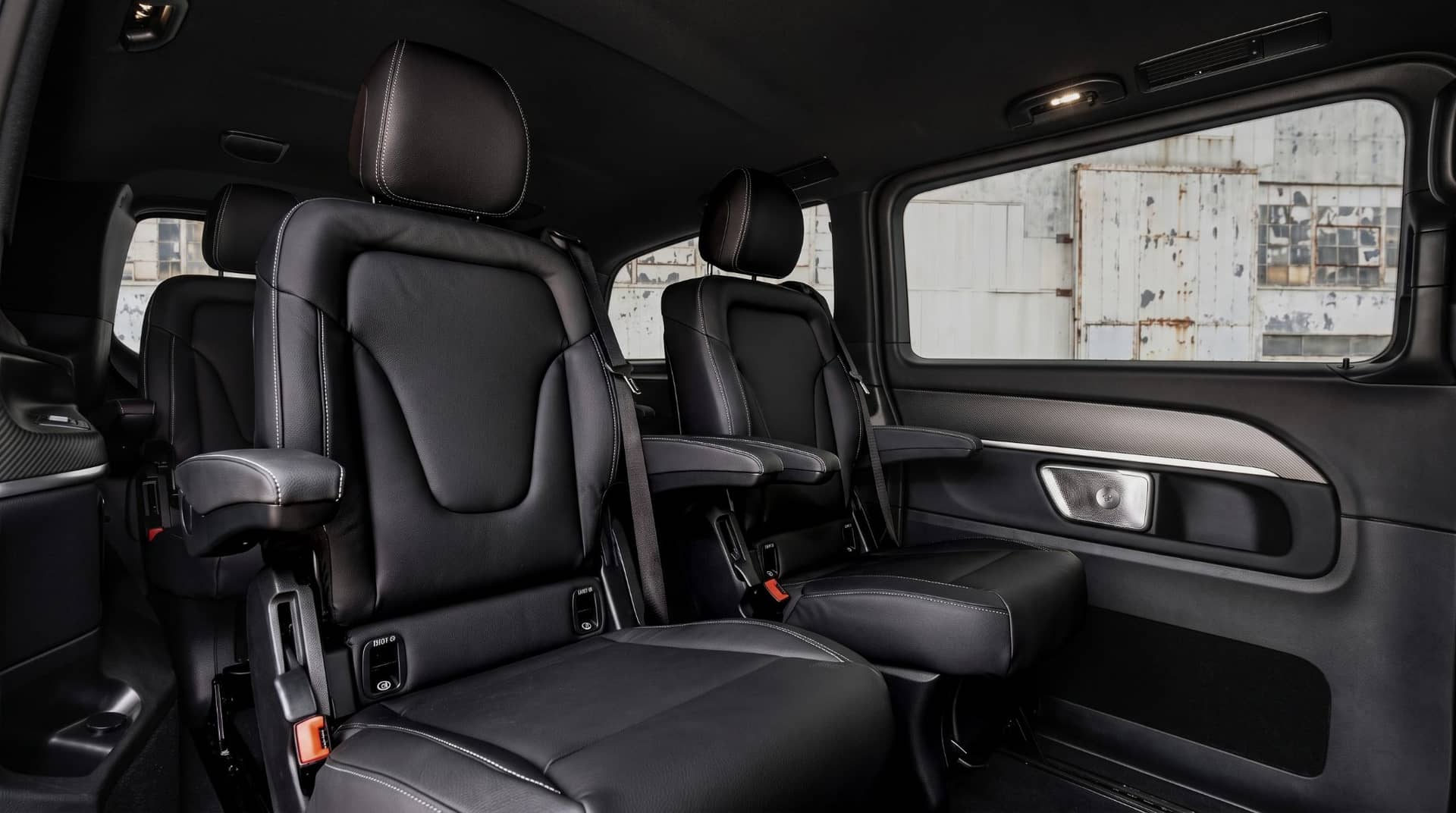 Mercedes V class rental Portugal - gallery image 9