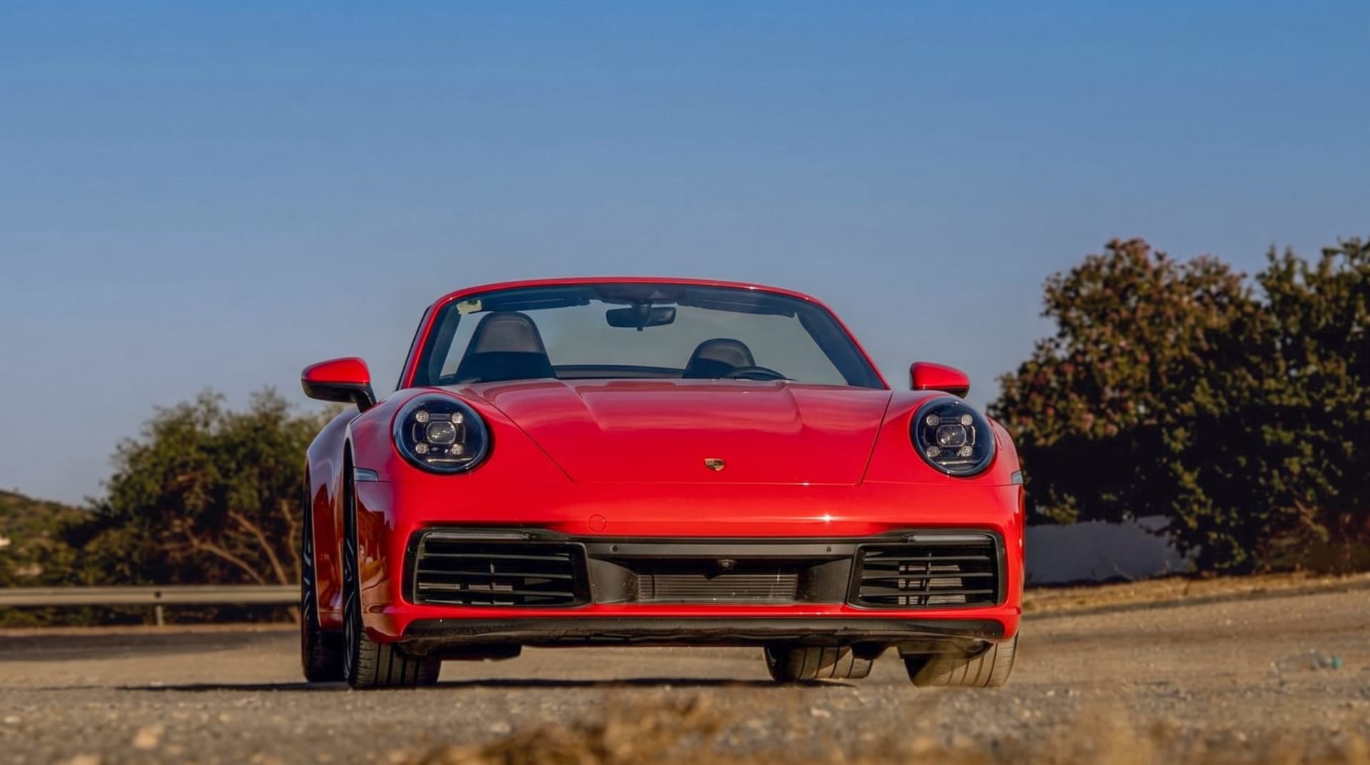 Porsche 911 Carrera - luxury car rental Algarve Lisbon Portugal