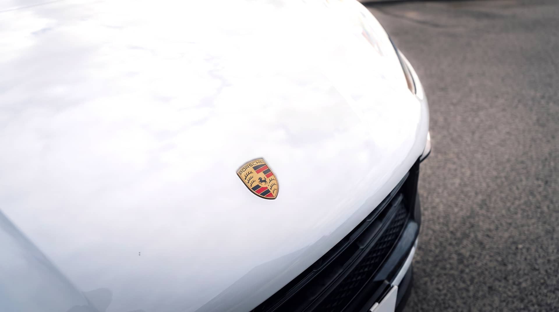 Porsche Macan T rental Portugal - gallery image 5