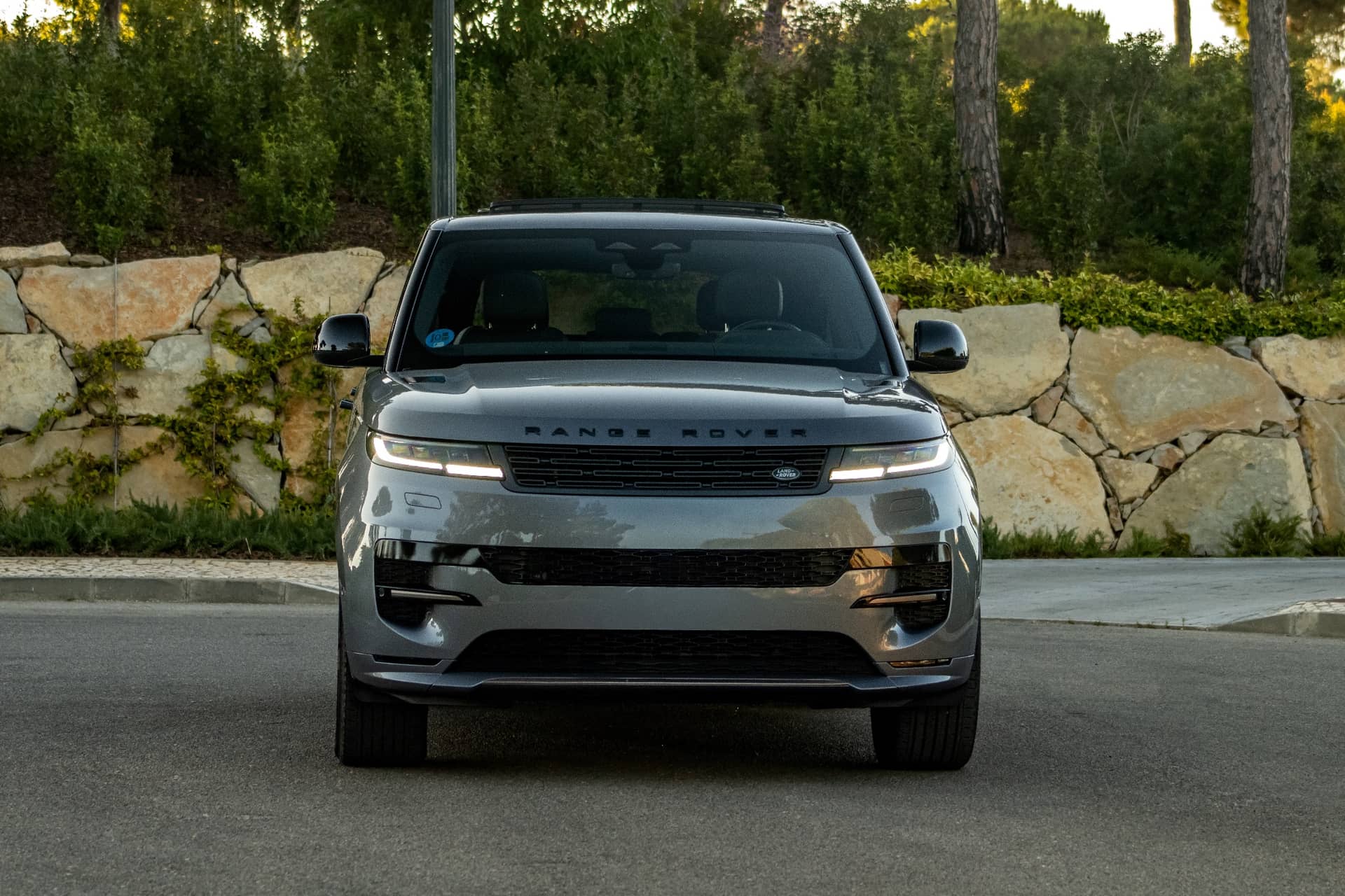 Range Rover Sport rental Portugal - gallery image 3
