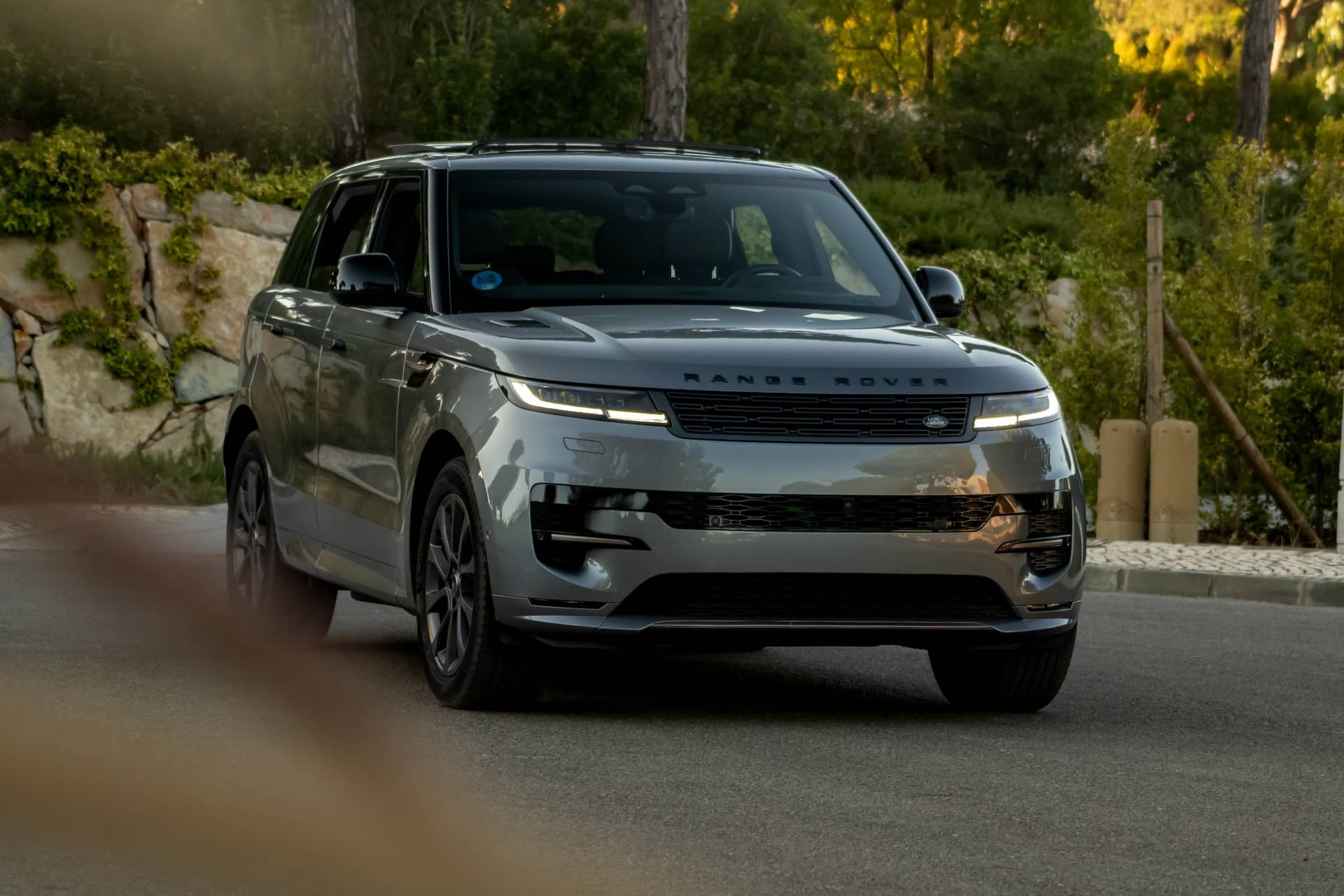 Range Rover Sport rental Portugal - gallery image 9