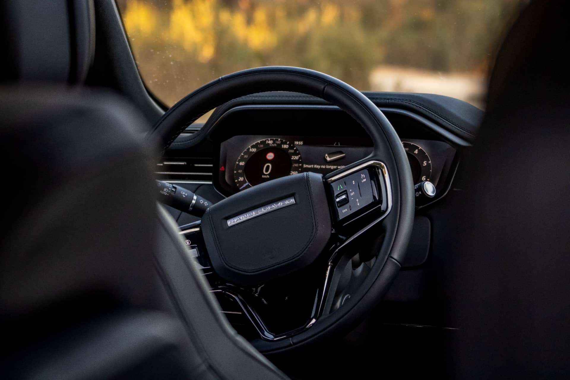 Range Rover Sport rental Portugal - gallery image 11