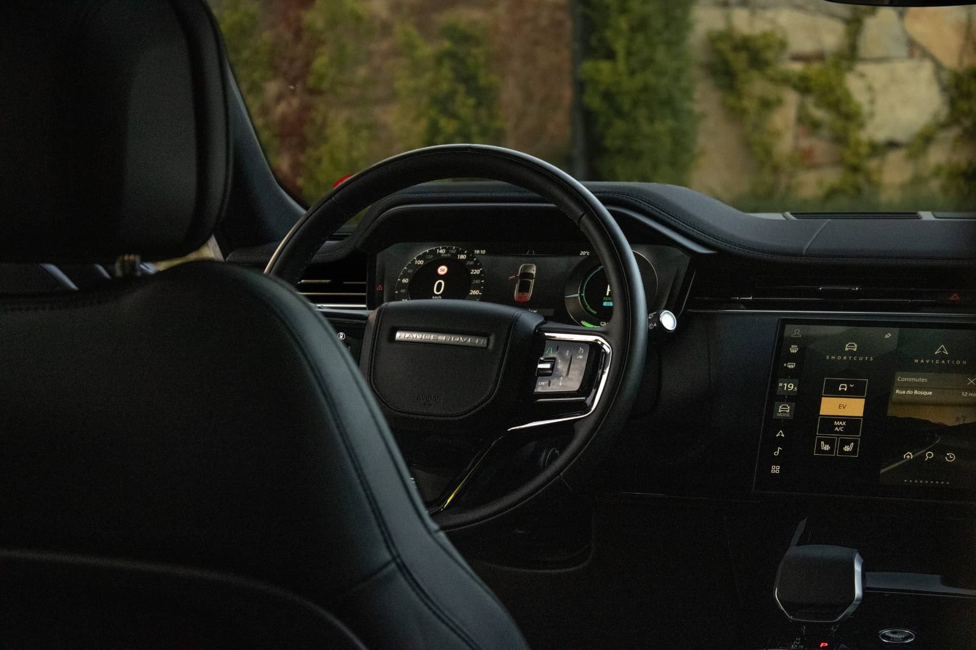 Range Rover Sport rental Portugal - gallery image 14