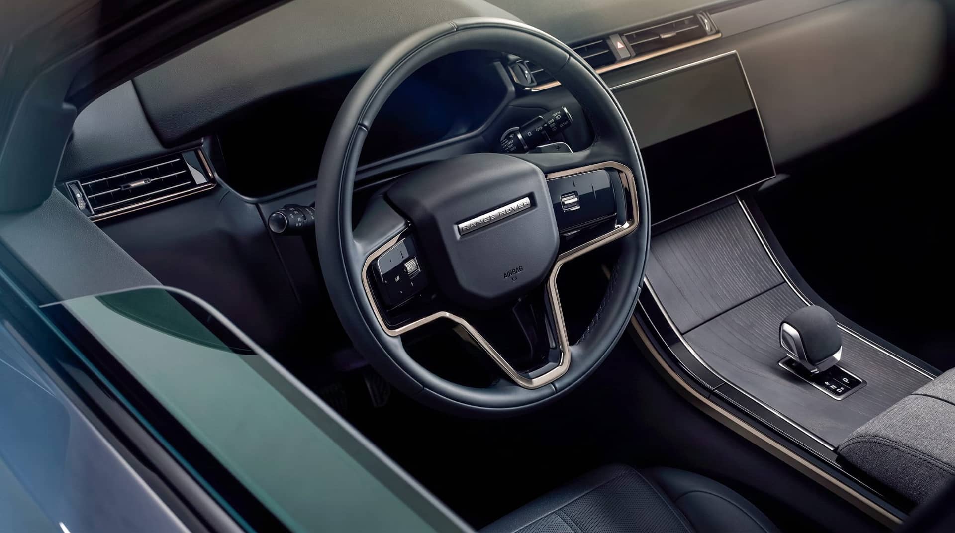 Range Rover Velar rental Portugal - gallery image 10
