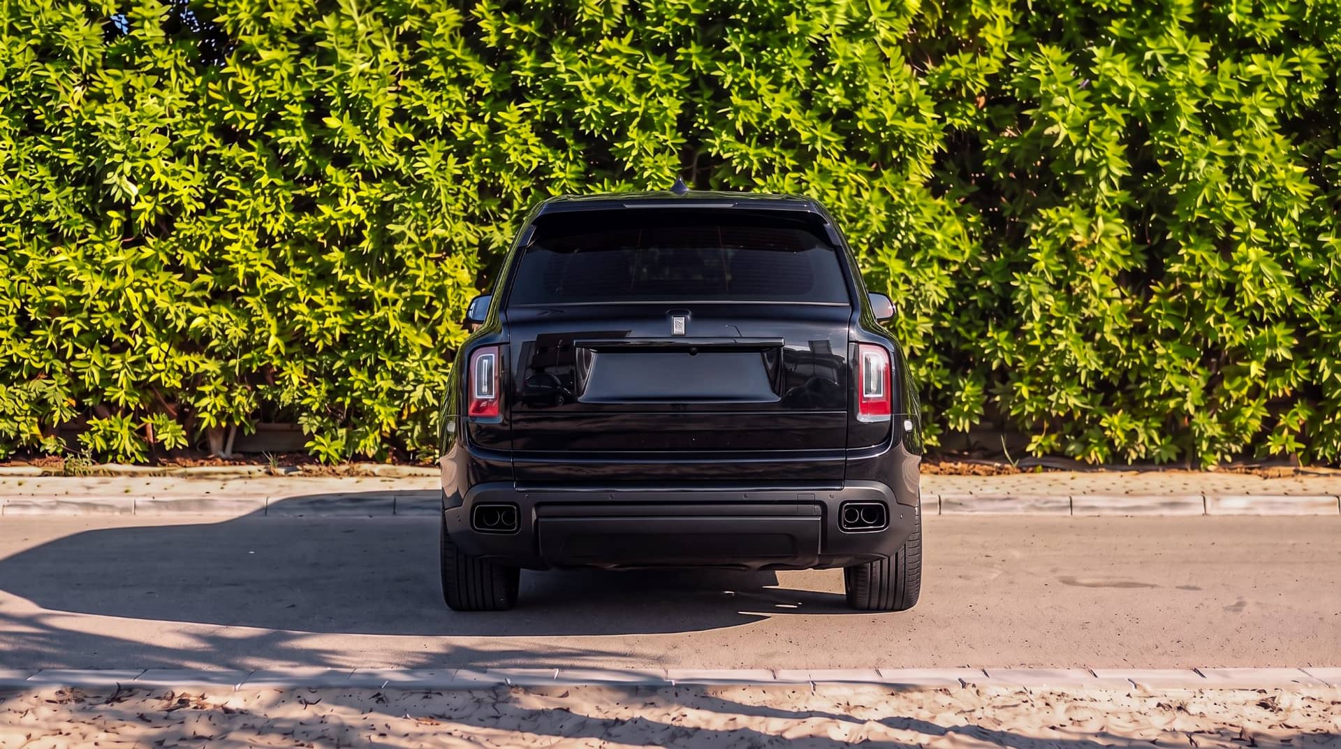 Rolls-Royce Cullinan rental Portugal - gallery image 7