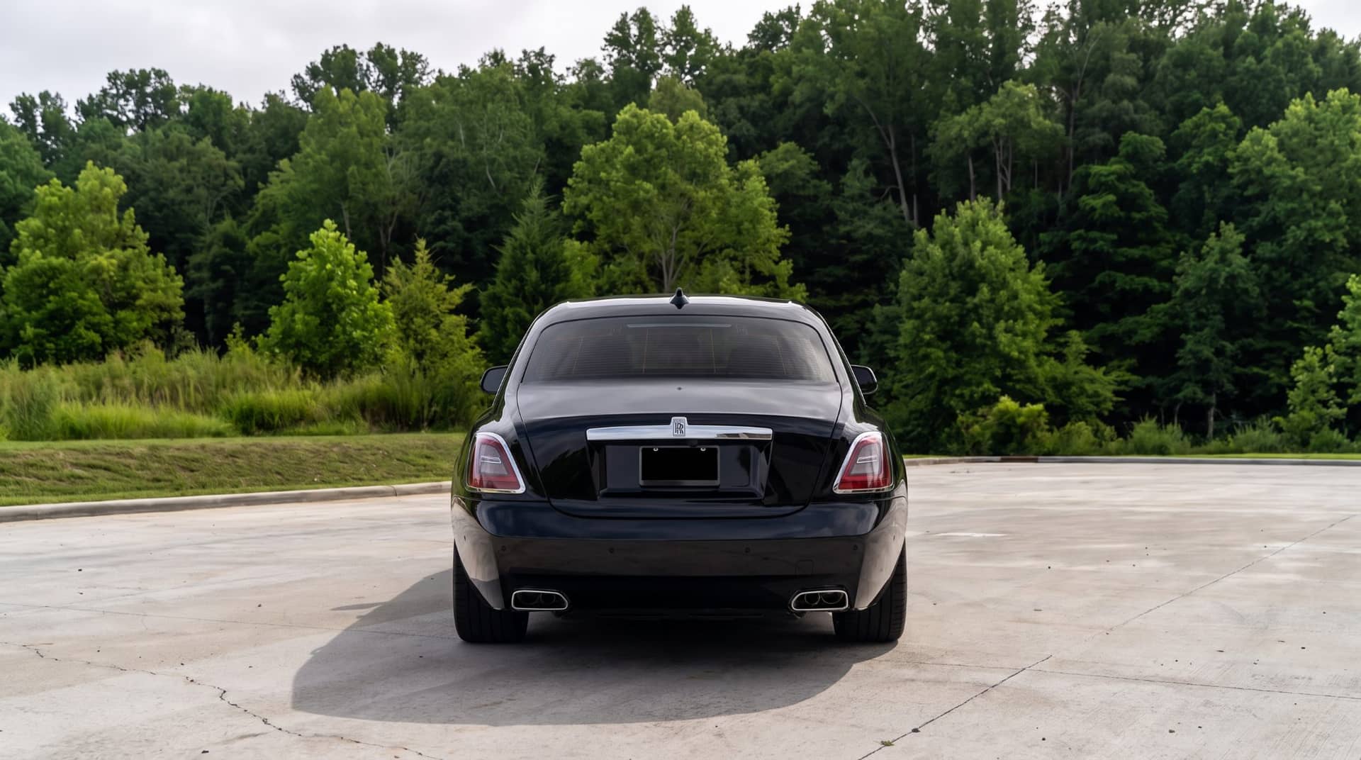 Rolls-Royce Ghost rental Portugal - gallery image 6
