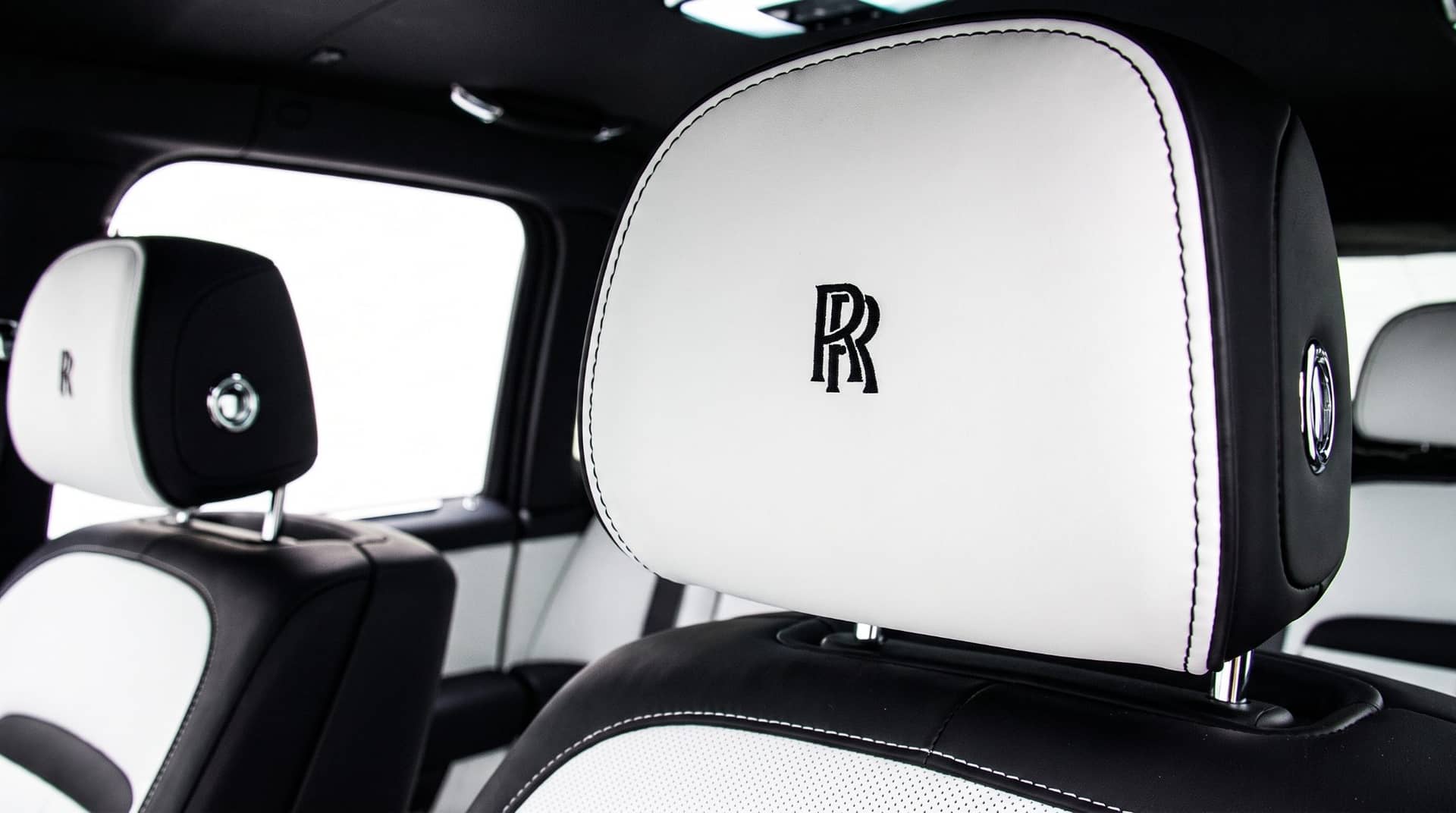 Rolls-Royce Ghost rental Portugal - gallery image 10