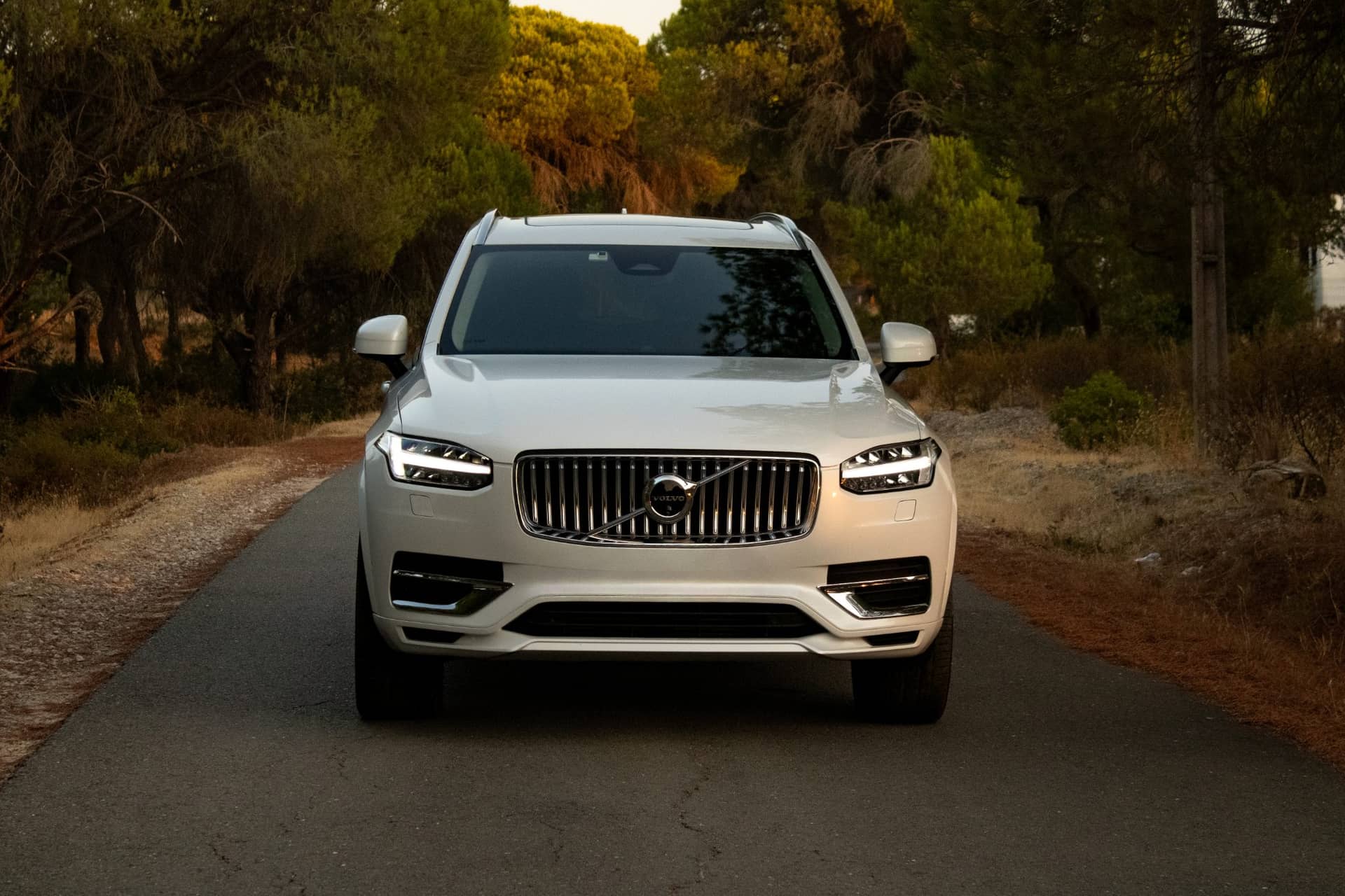 Volvo XC90 (2024) rental Portugal - gallery image 7