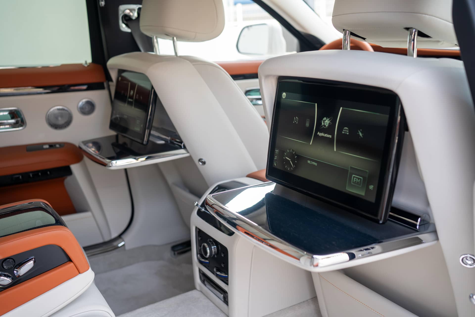 Rolls-Royce Ghost rental Portugal - gallery image 3