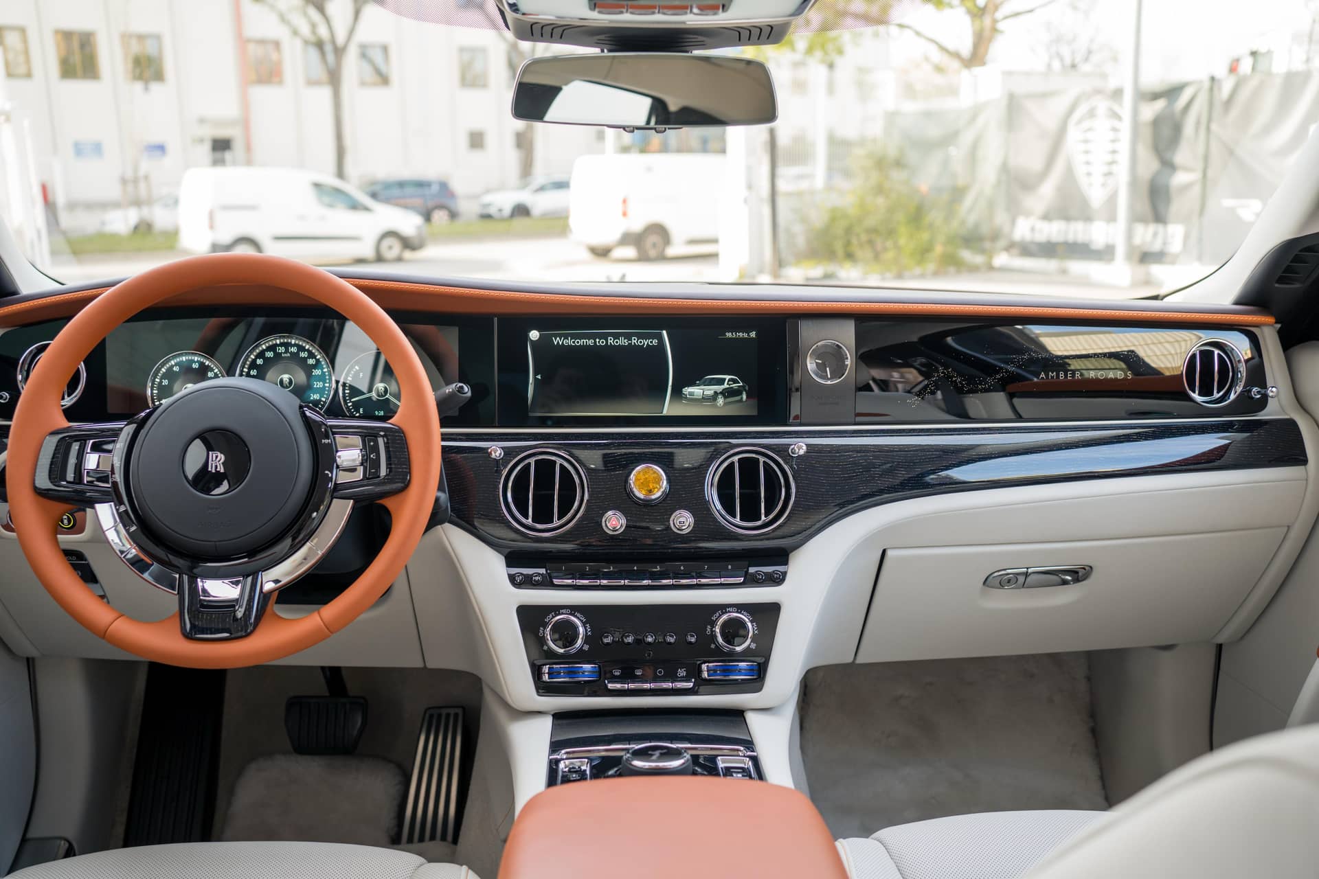 Rolls-Royce Ghost rental Portugal - gallery image 5