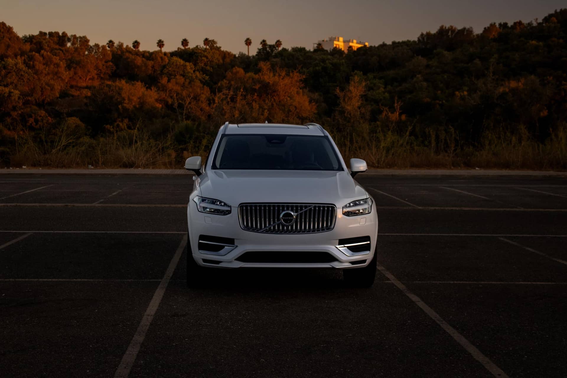 Volvo XC90 (2024) rental Portugal - gallery image 1